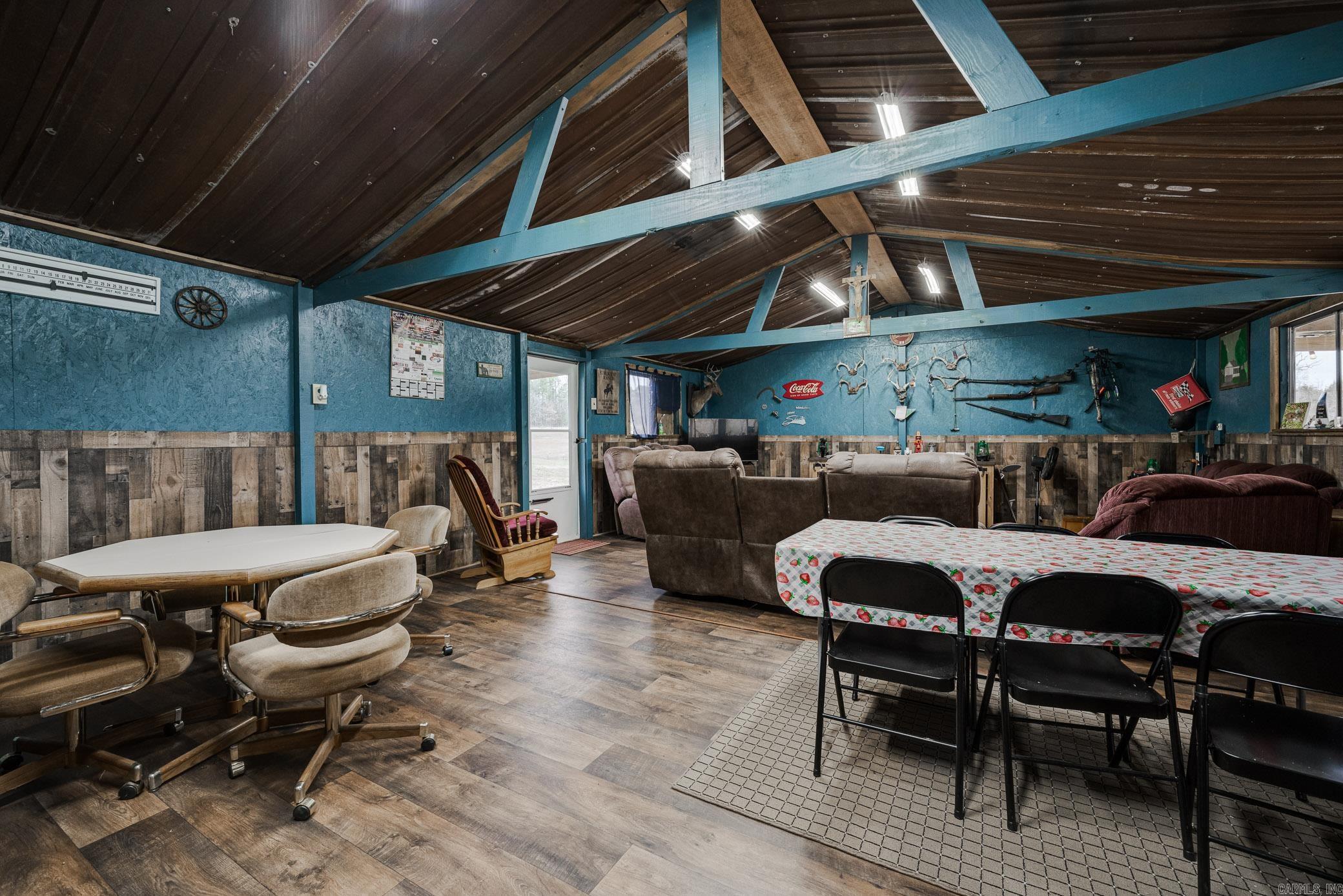 196 Harris Loop