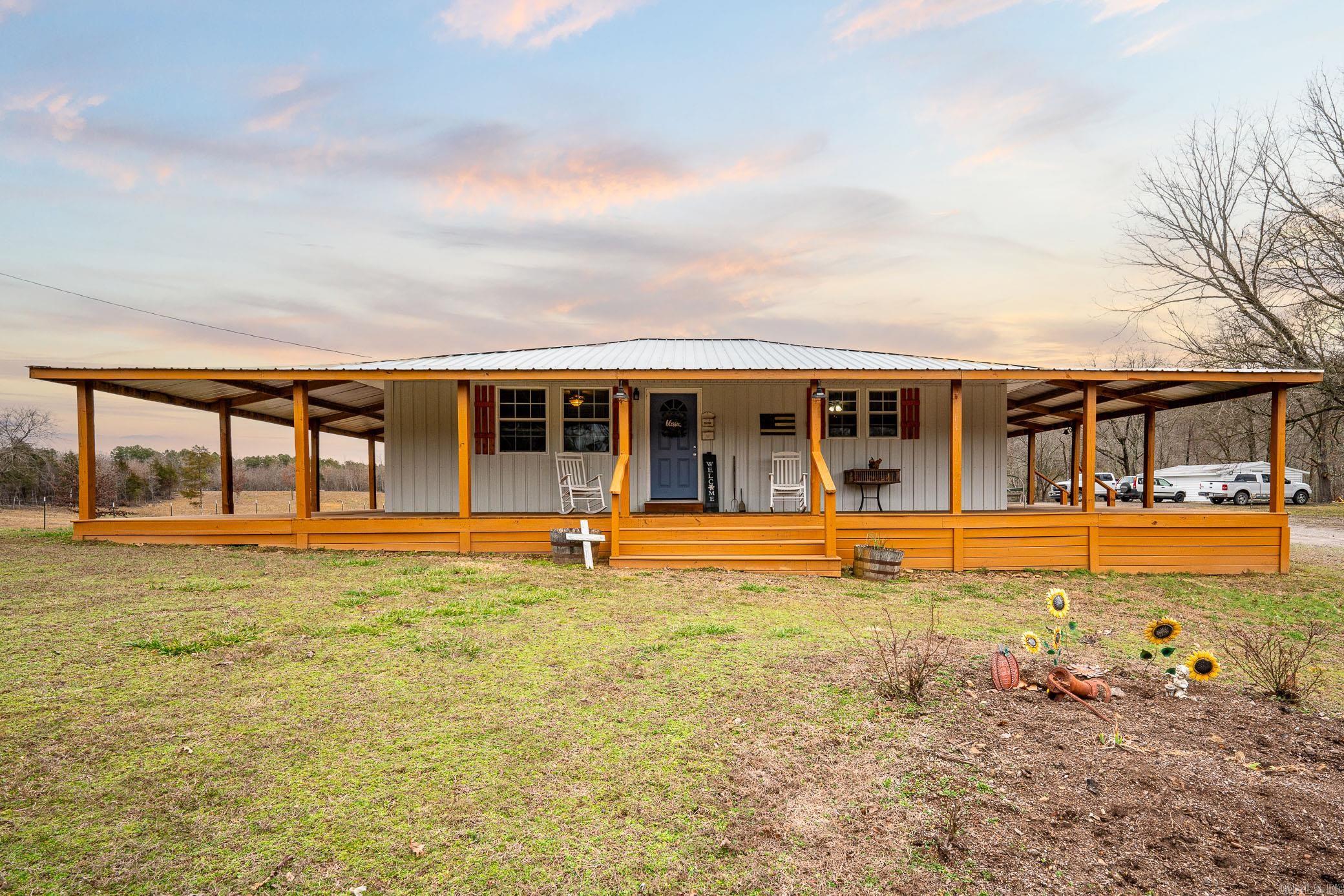 196 Harris Loop