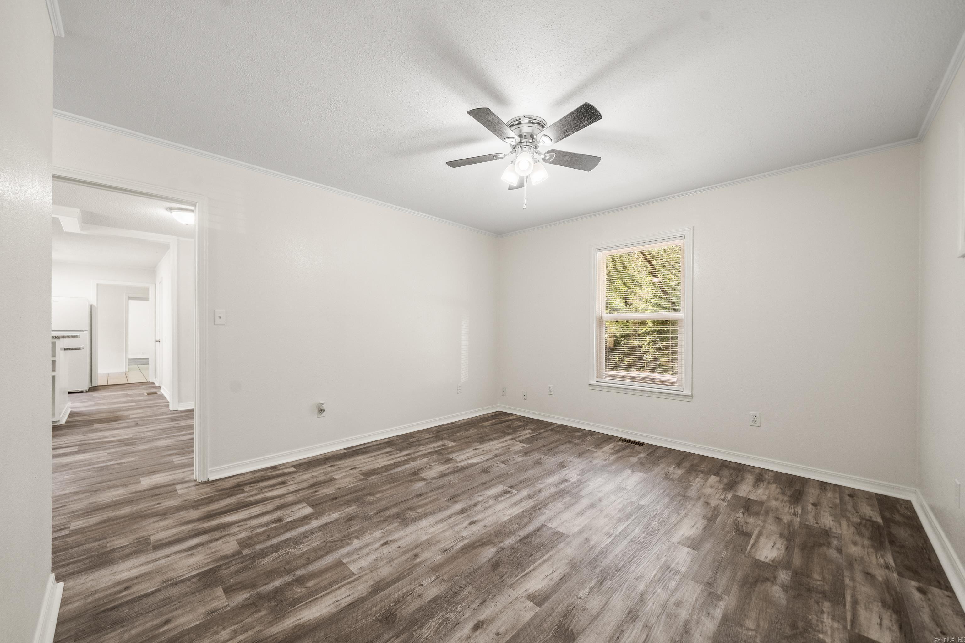 107 Lakeside Road