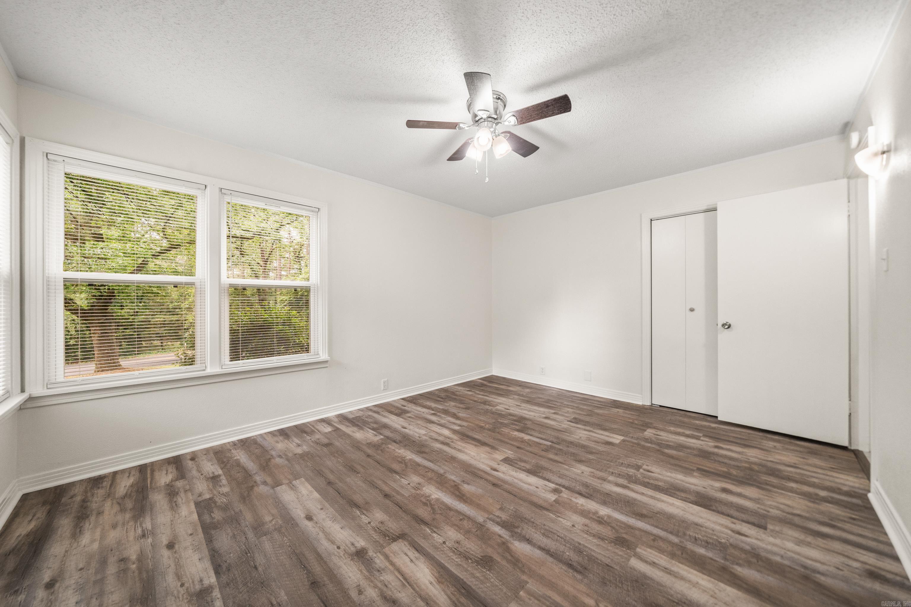 107 Lakeside Road