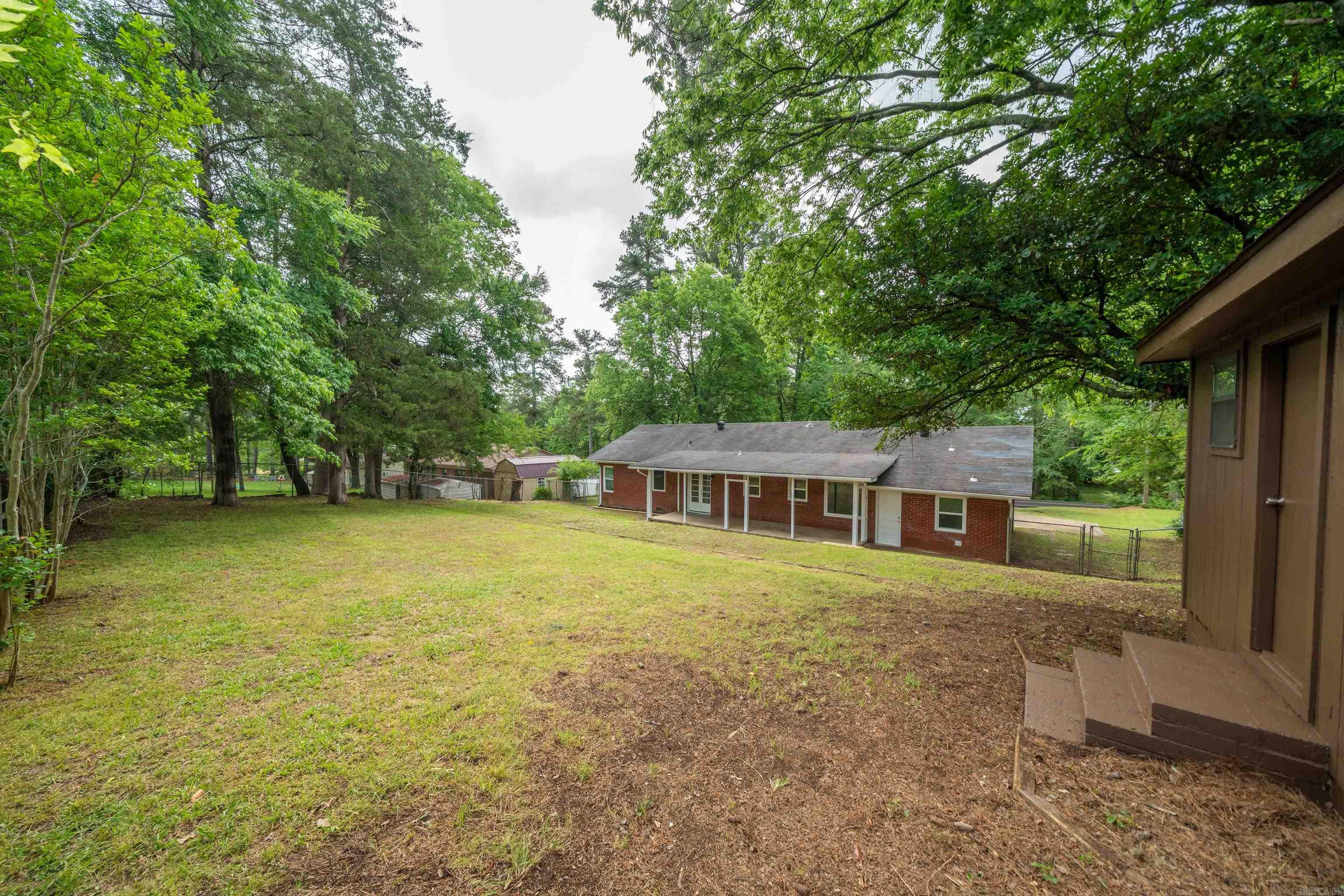 107 Lakeside Road