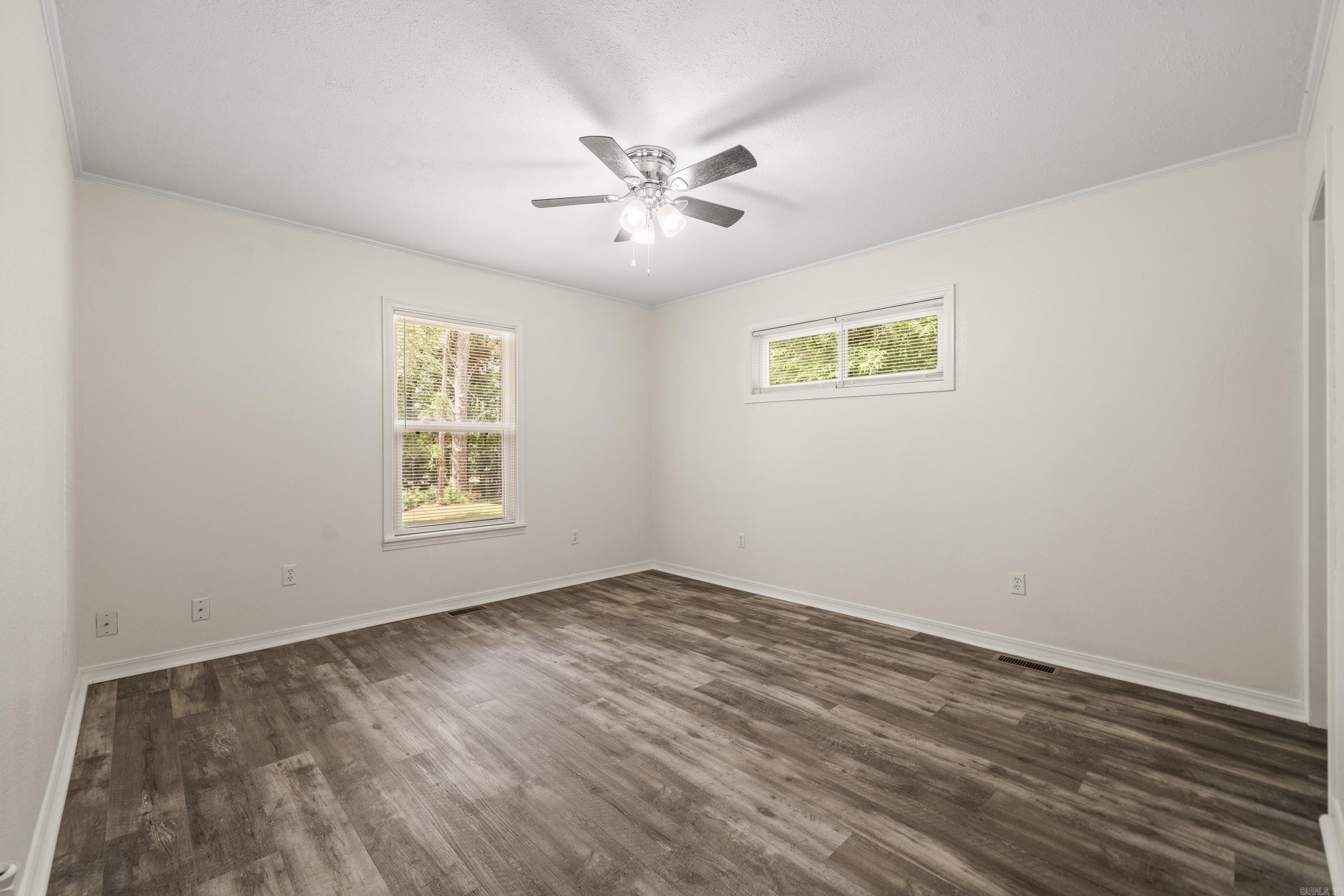 107 Lakeside Road