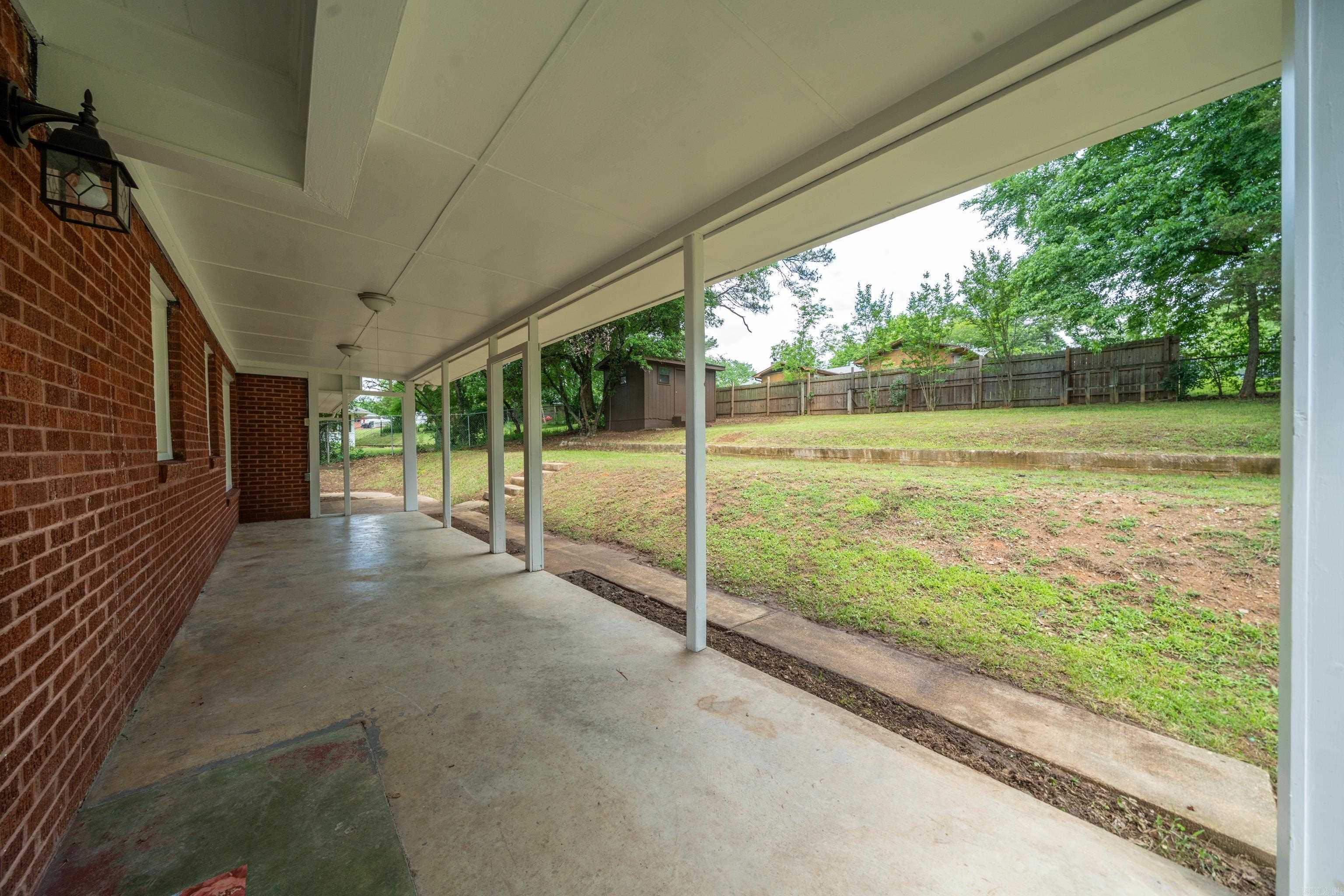 107 Lakeside Road