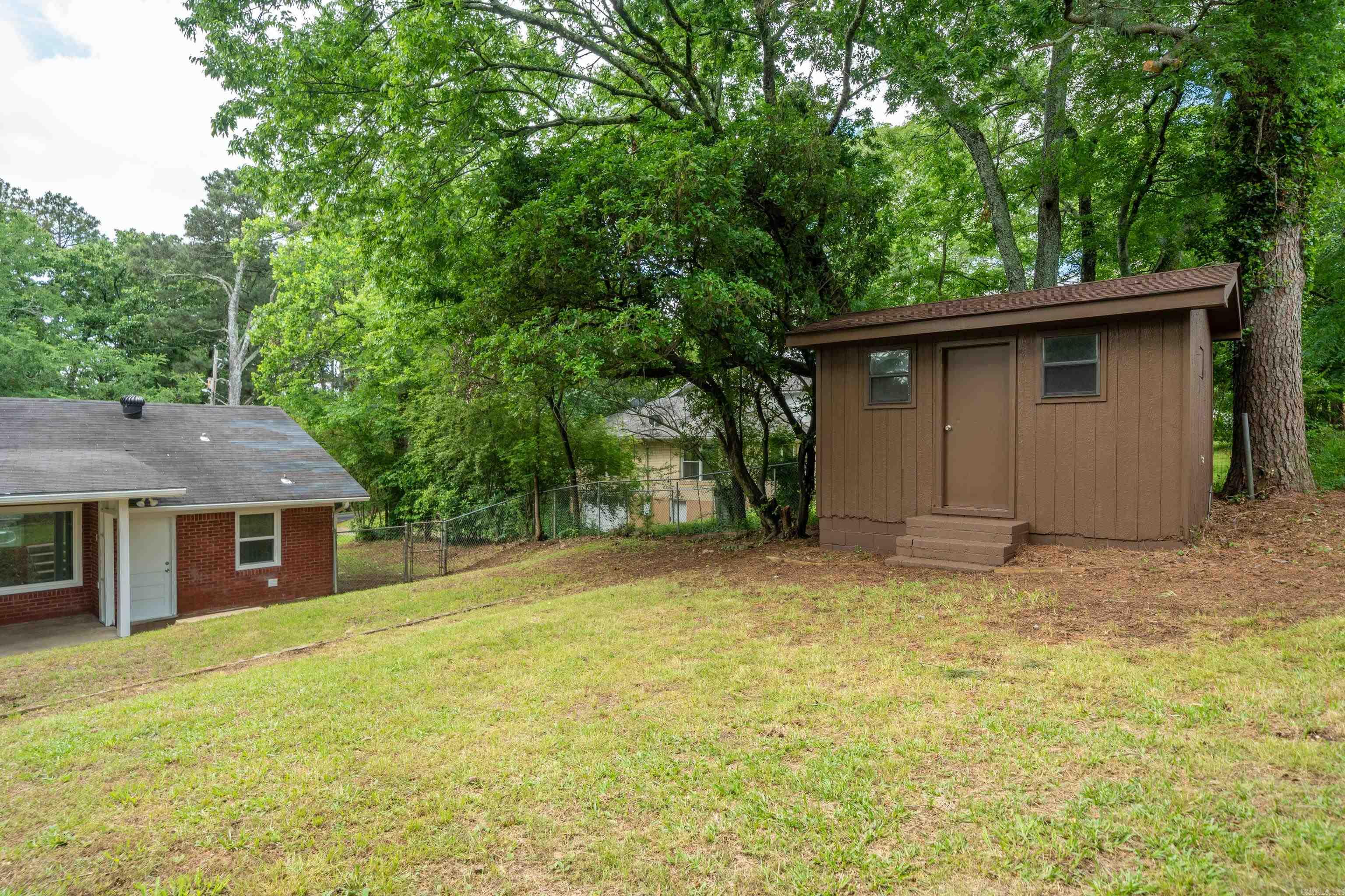 107 Lakeside Road