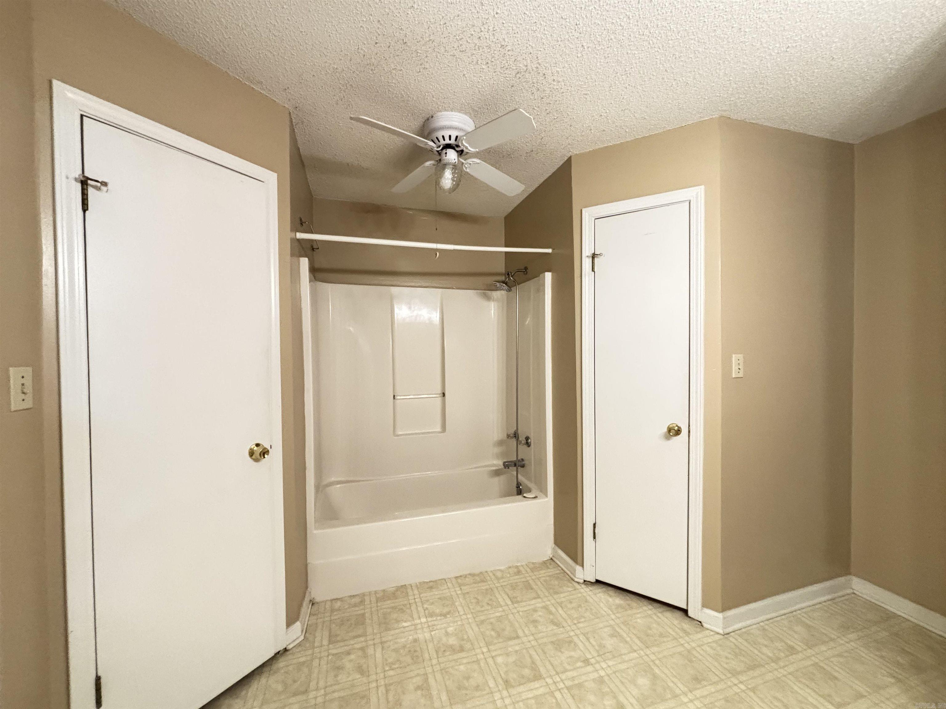 27 Silverleaf Court