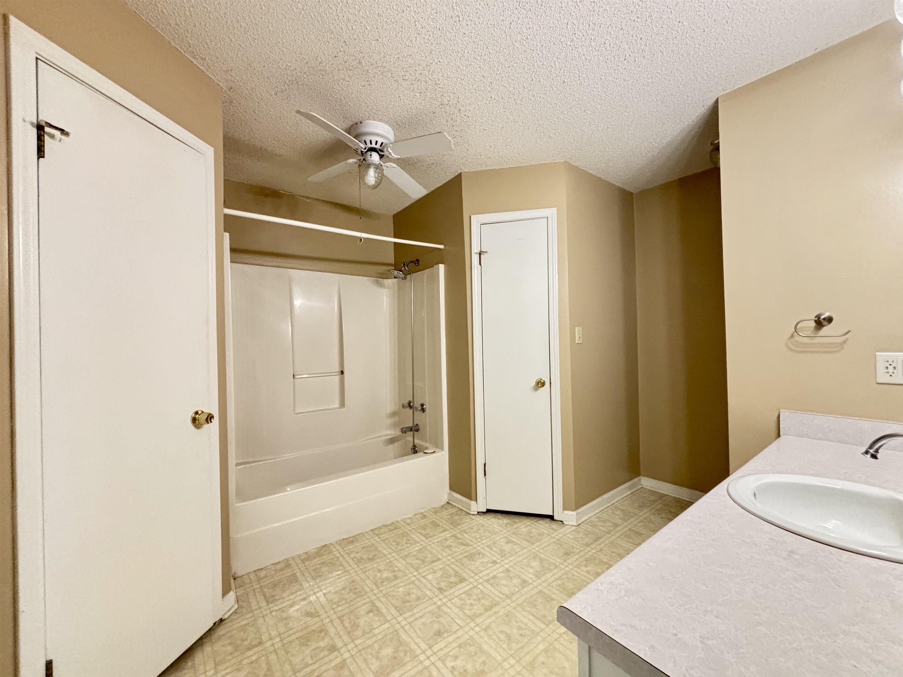 27 Silverleaf Court
