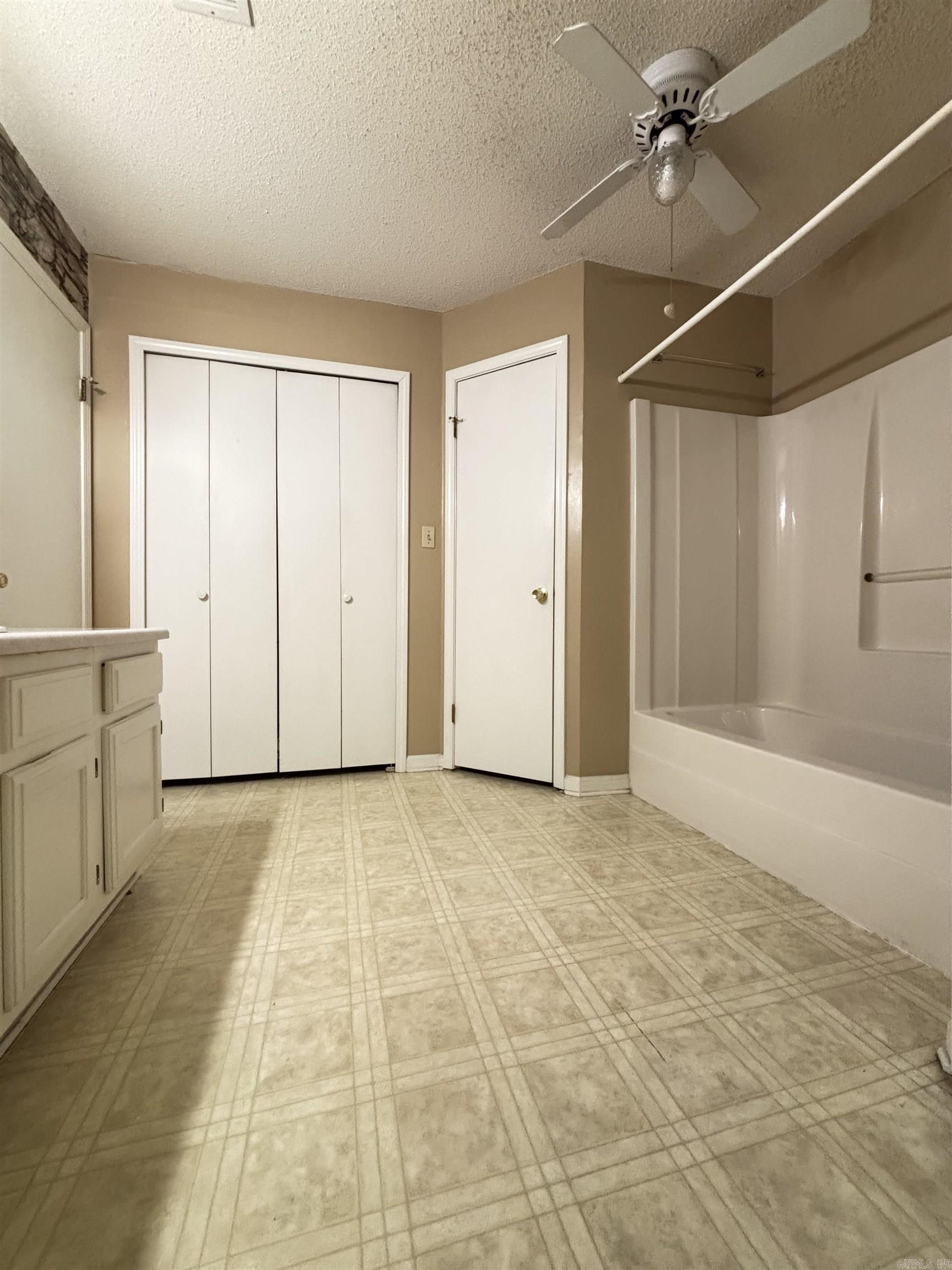 27 Silverleaf Court