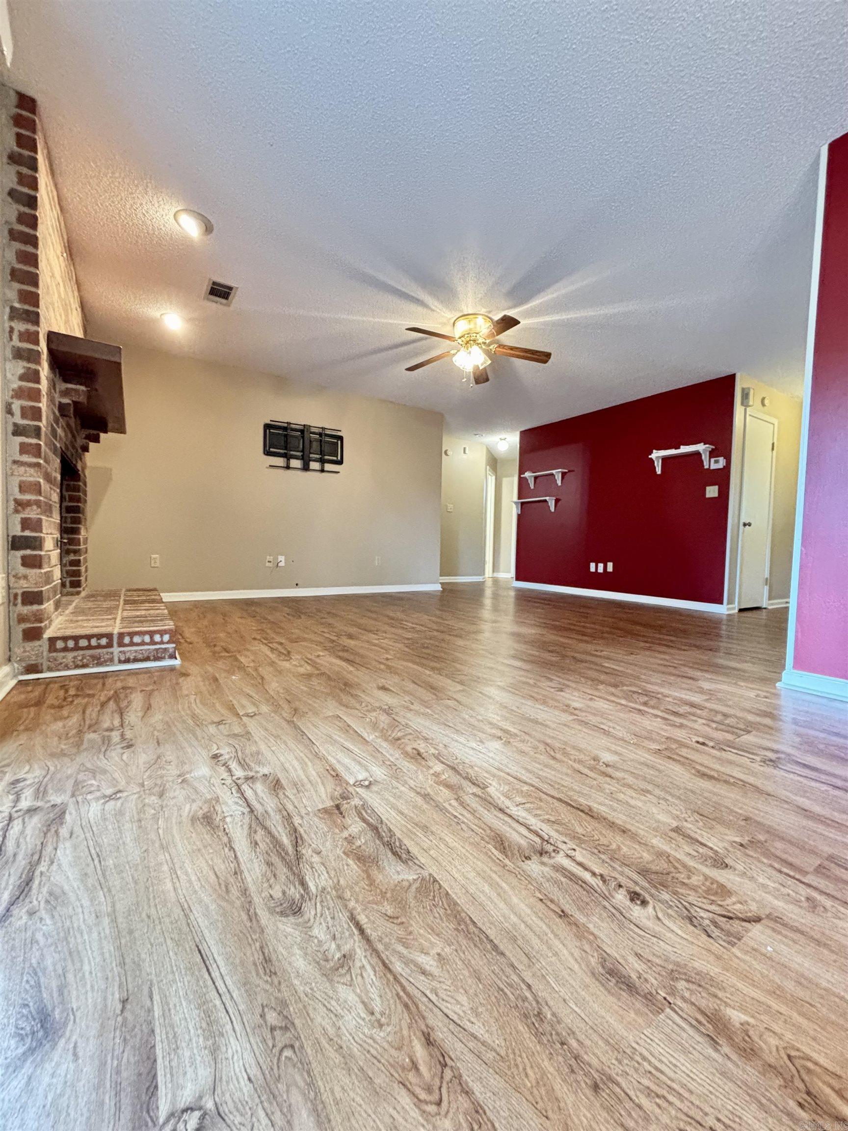 27 Silverleaf Court