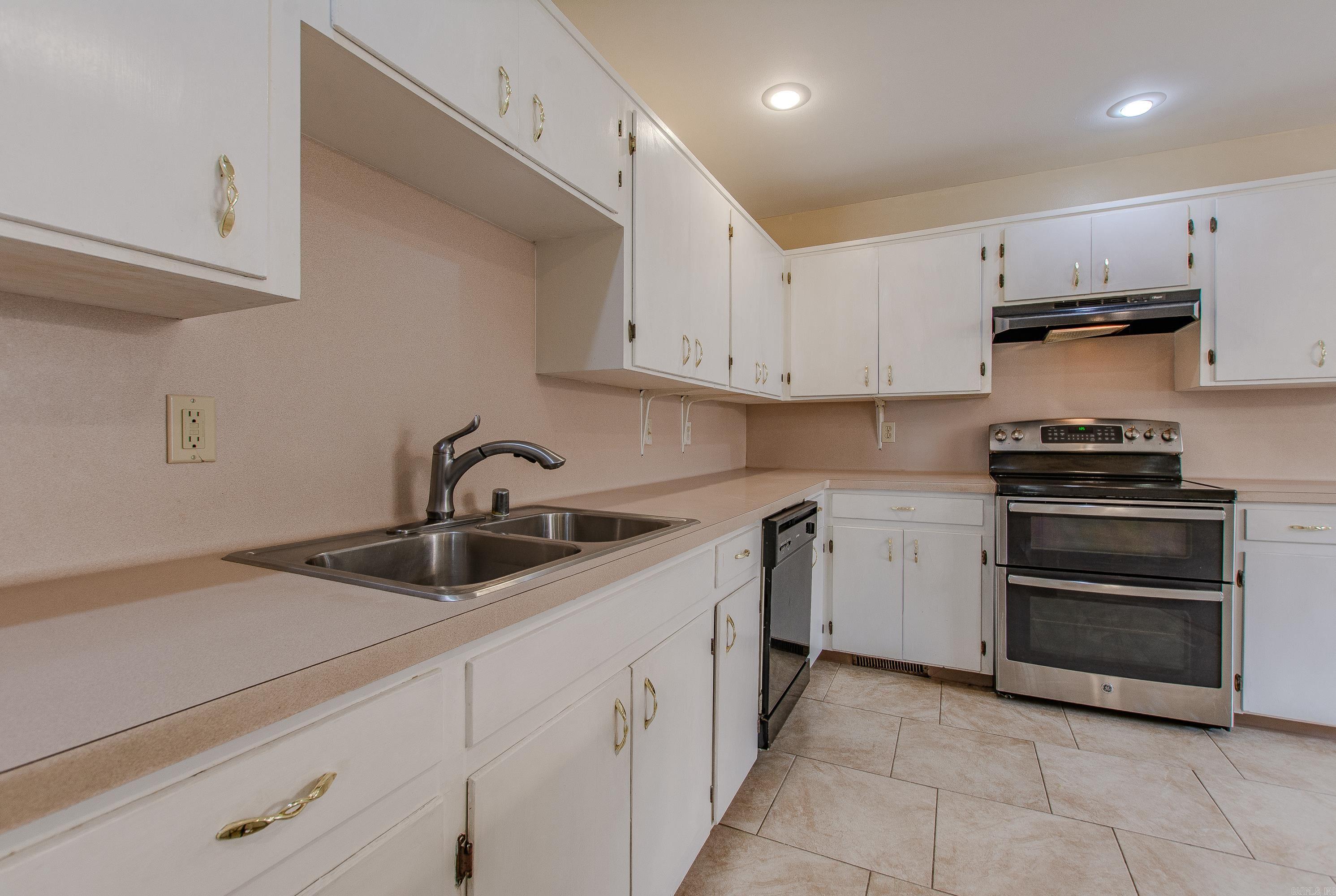 14114 Shady Lane