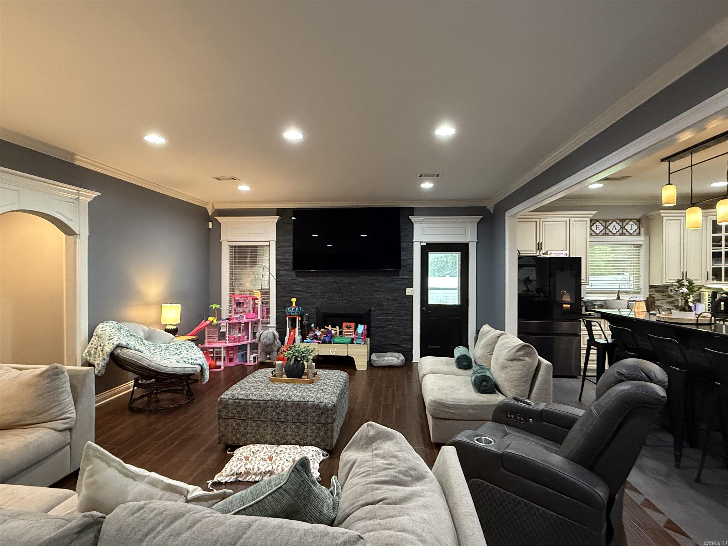 3117 Stonehenge Drive