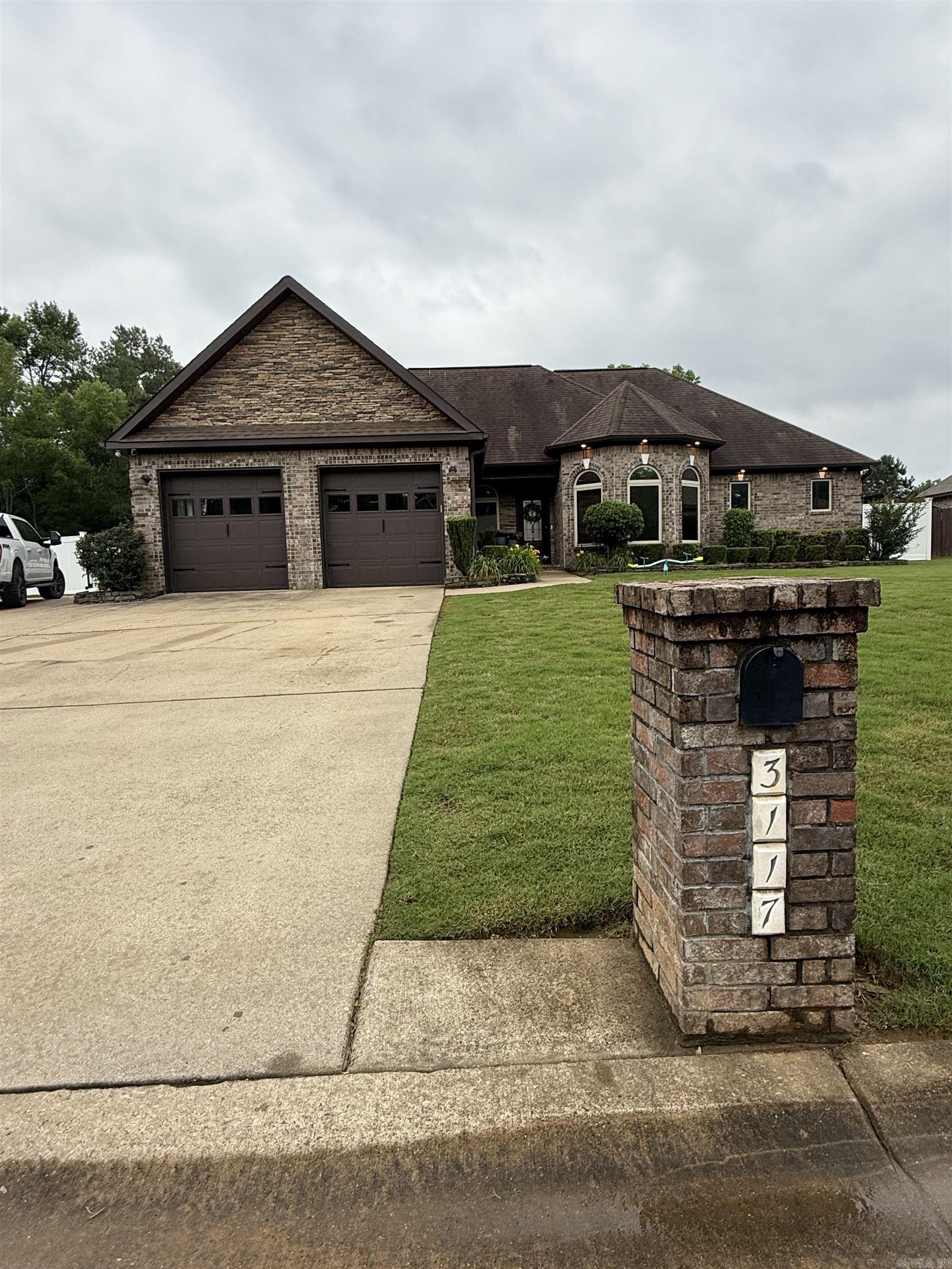 3117 Stonehenge Drive