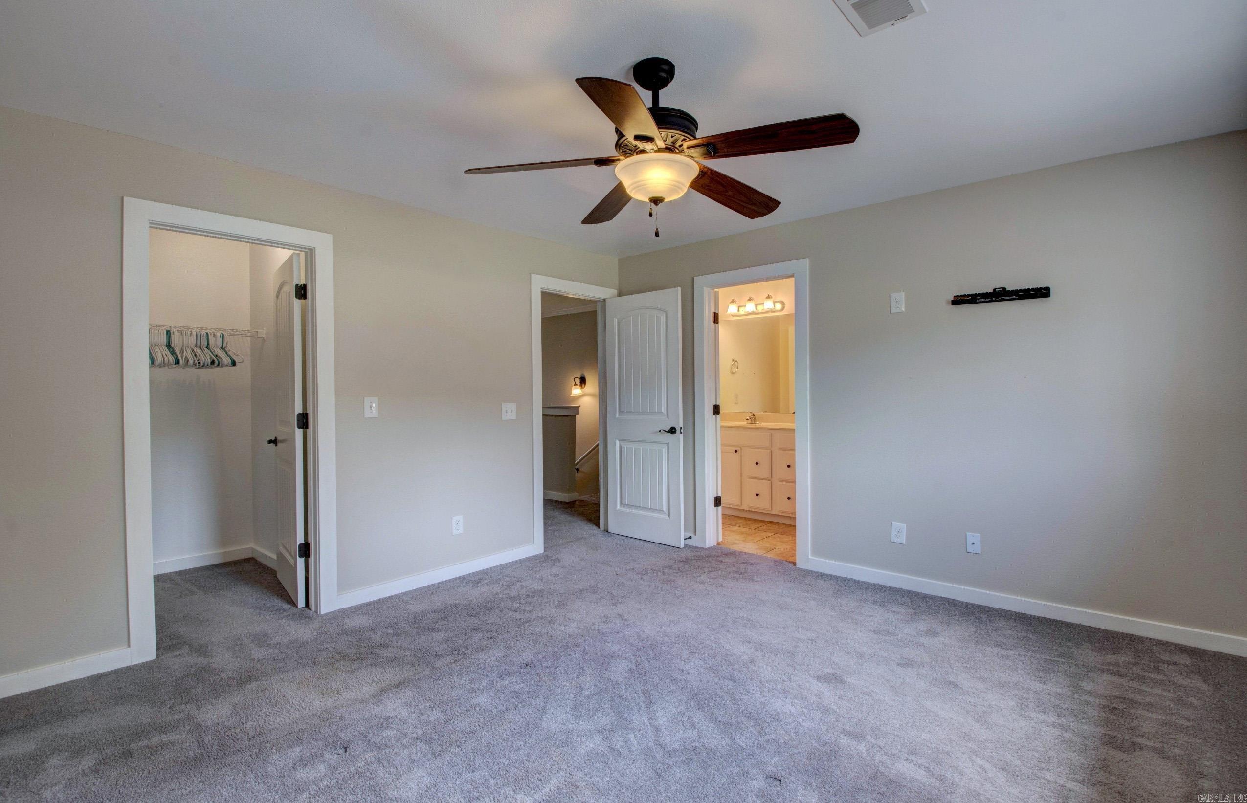 106 Venezia Ln