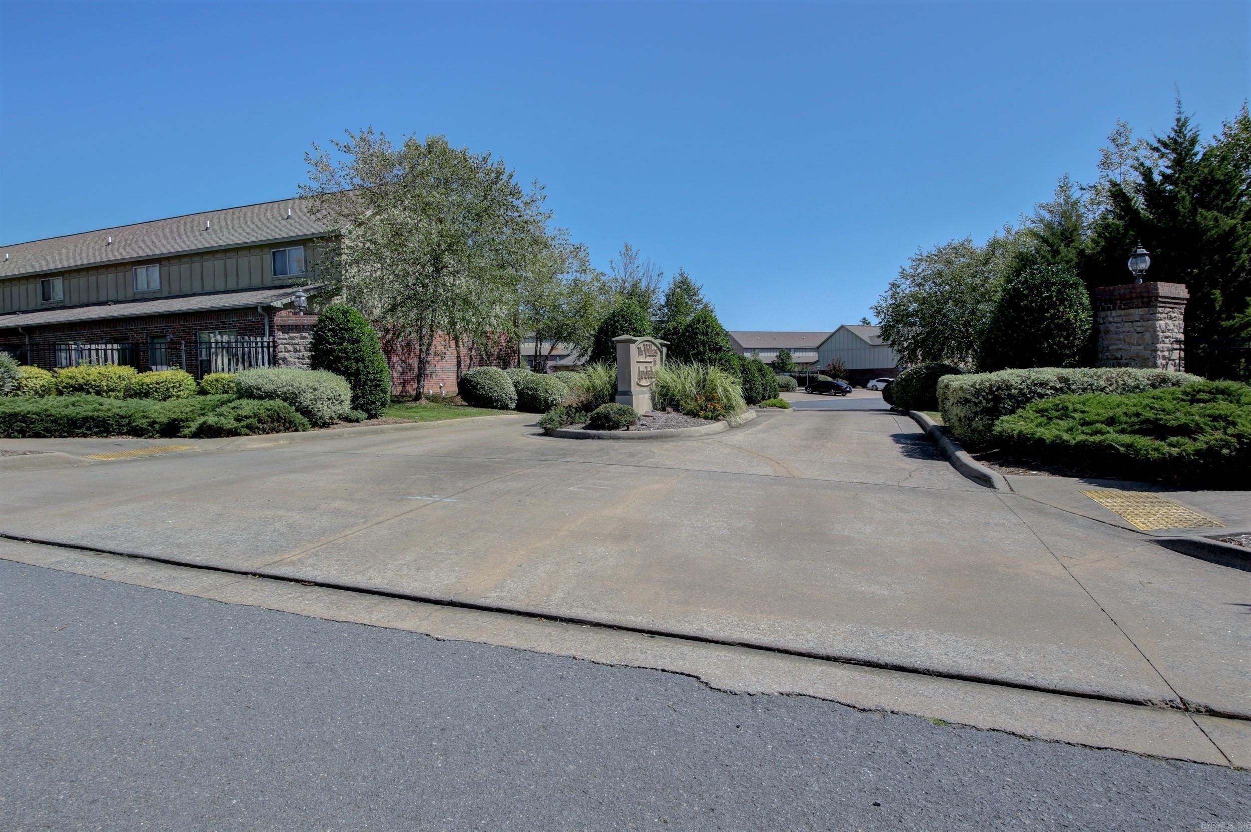 106 Venezia Ln