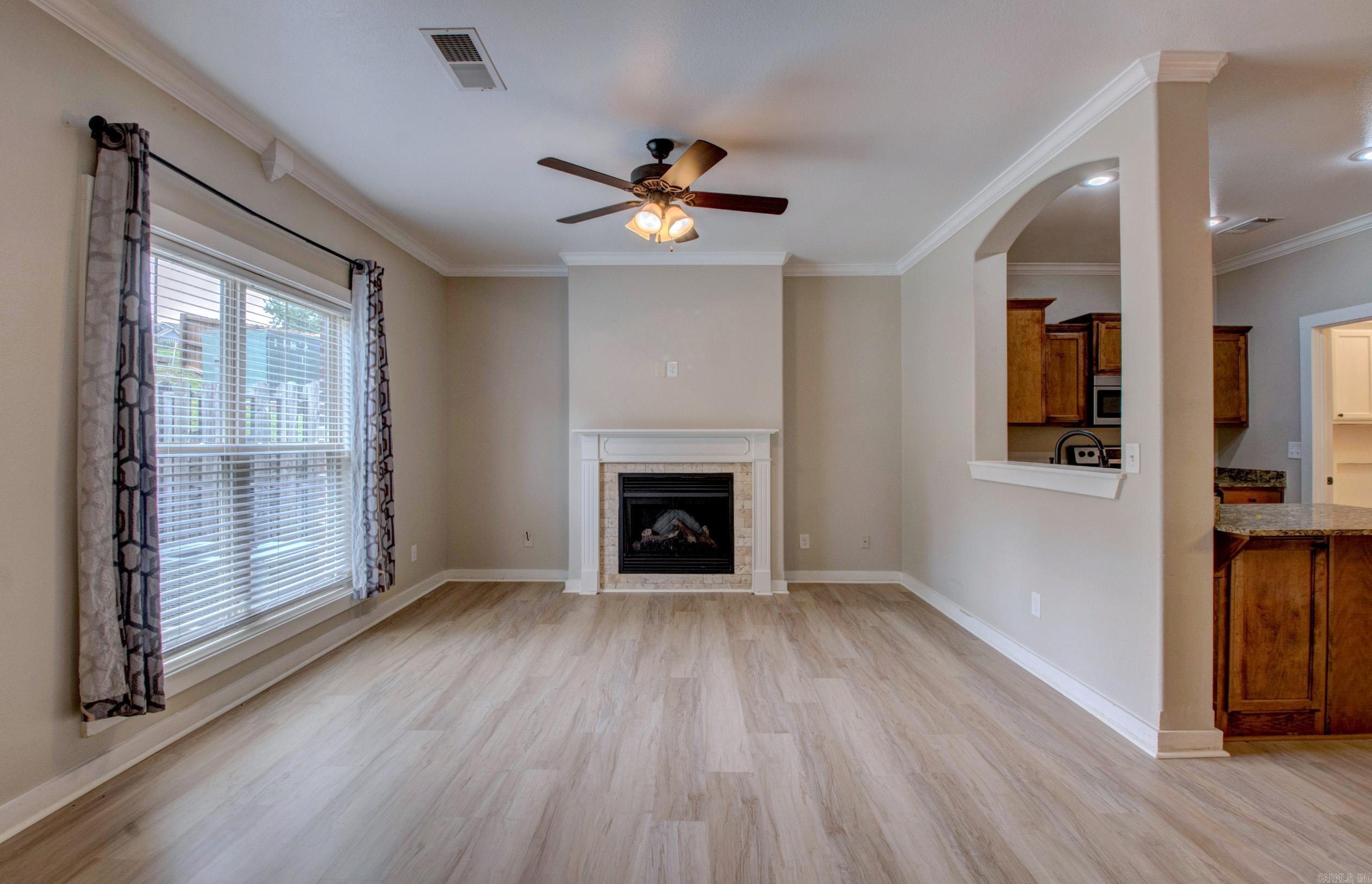 106 Venezia Ln