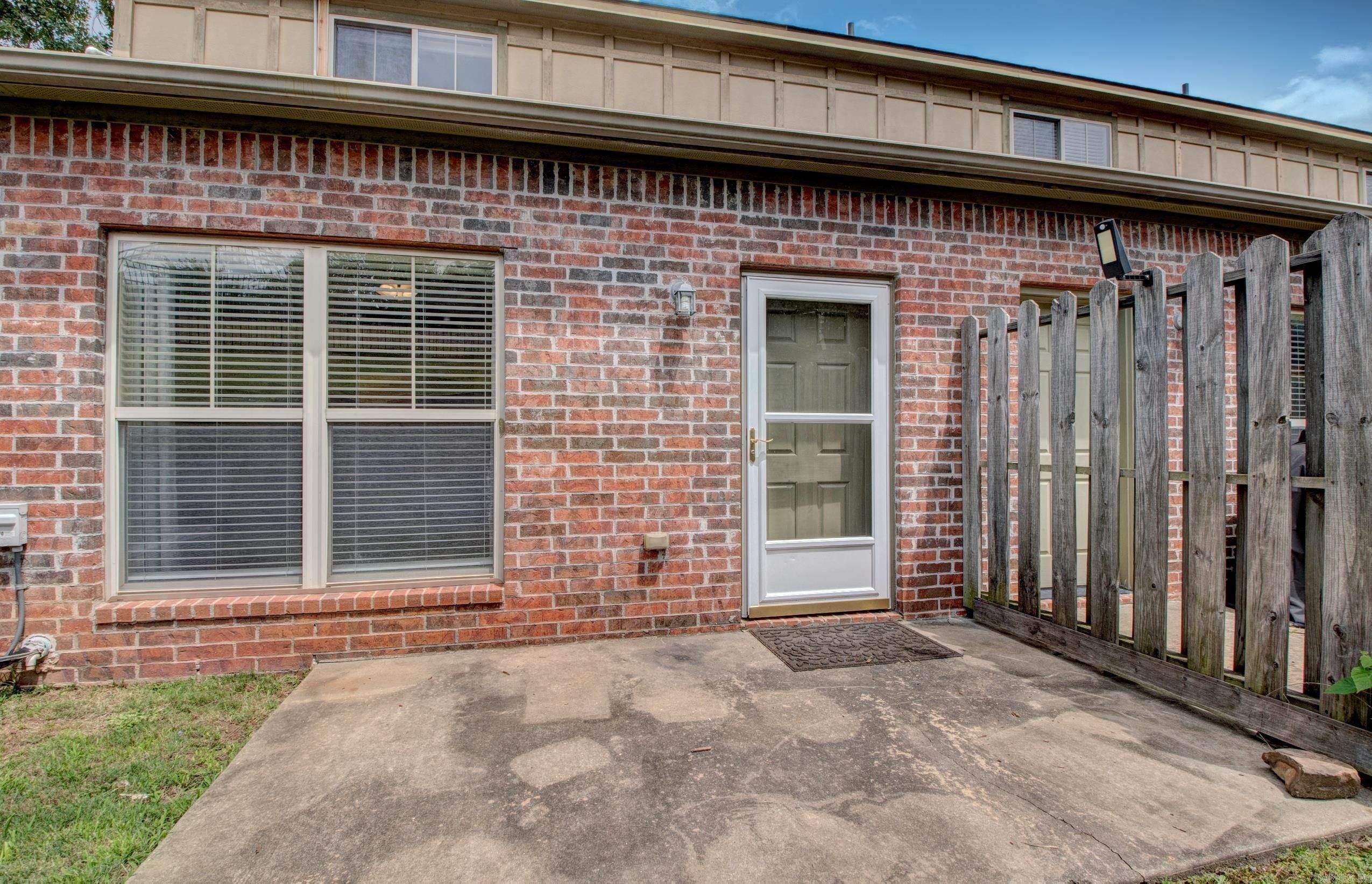 106 Venezia Ln