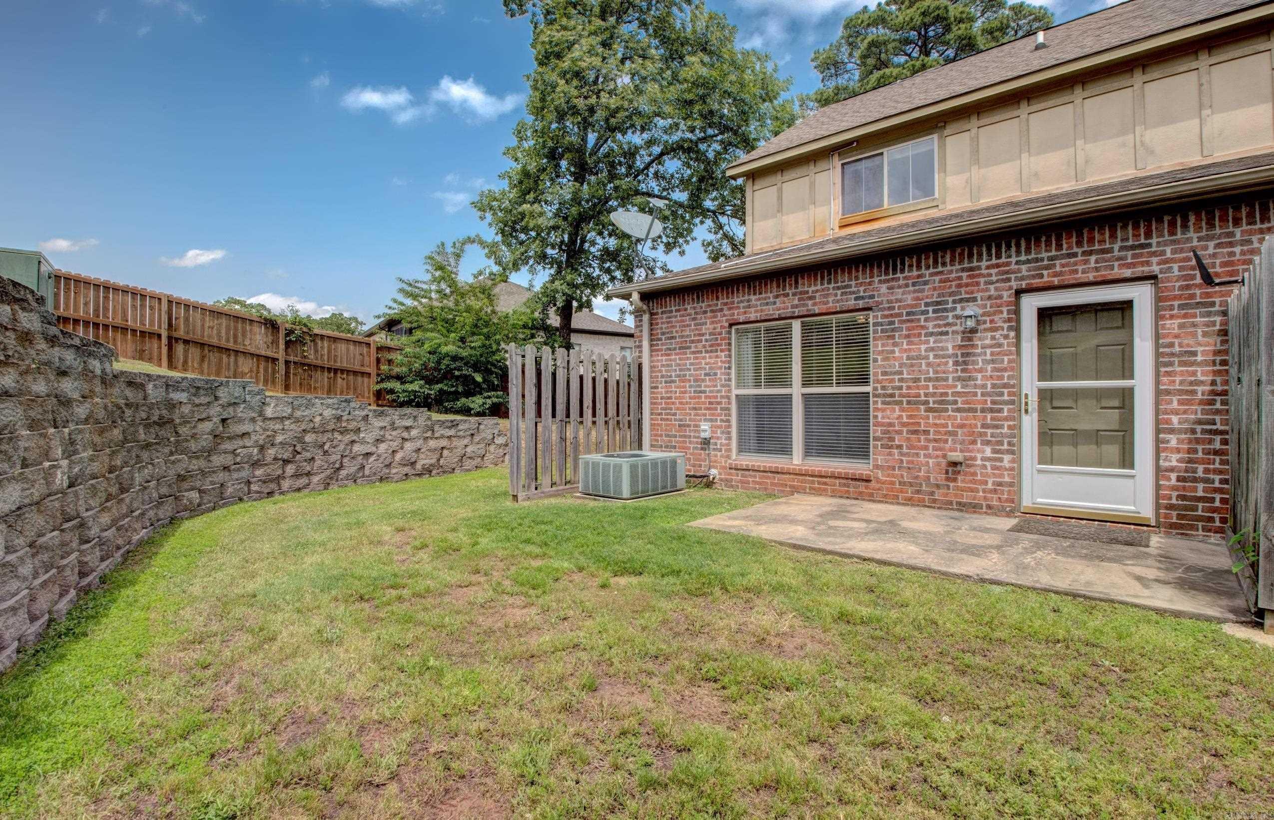 106 Venezia Ln