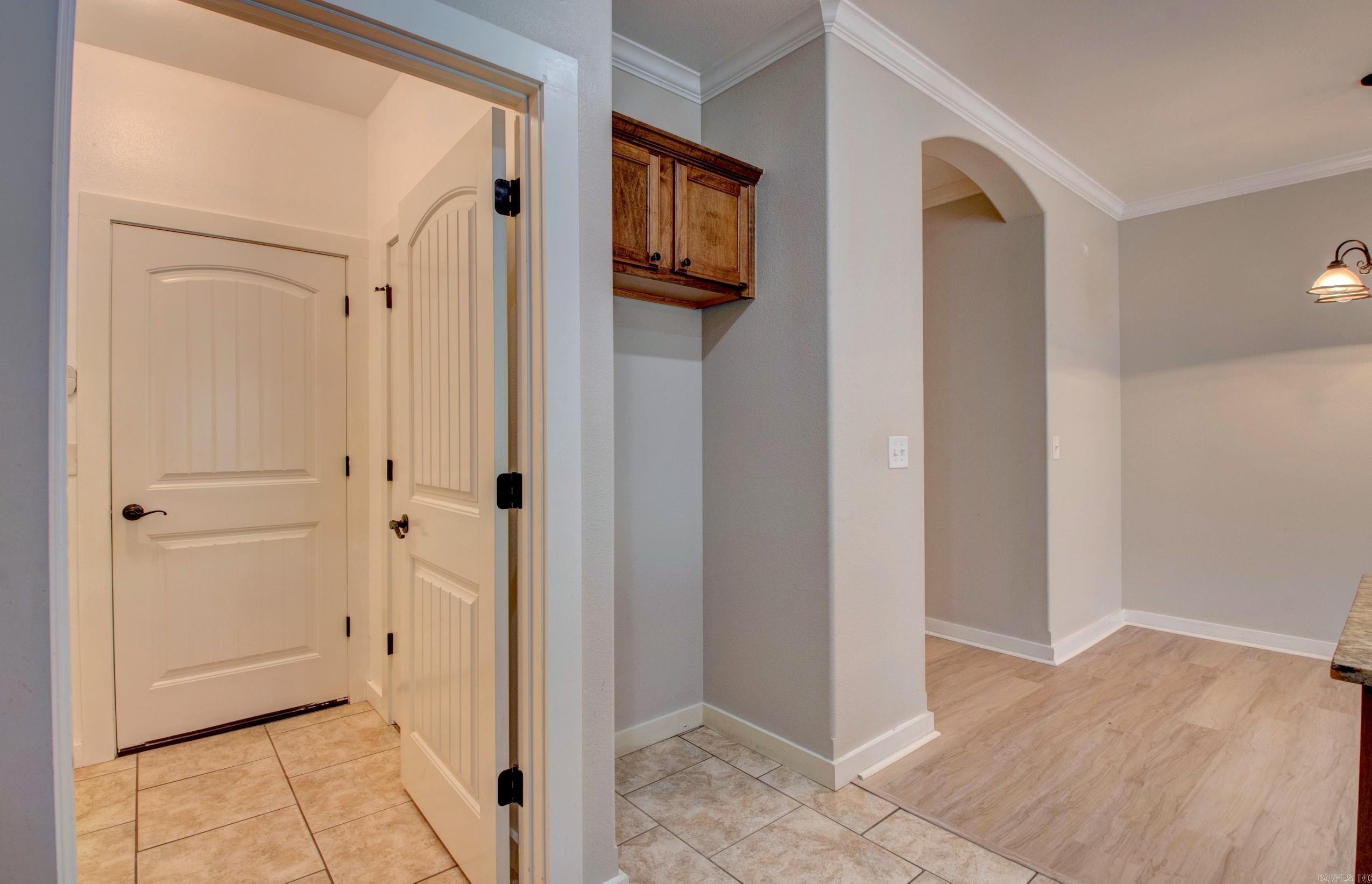 106 Venezia Ln