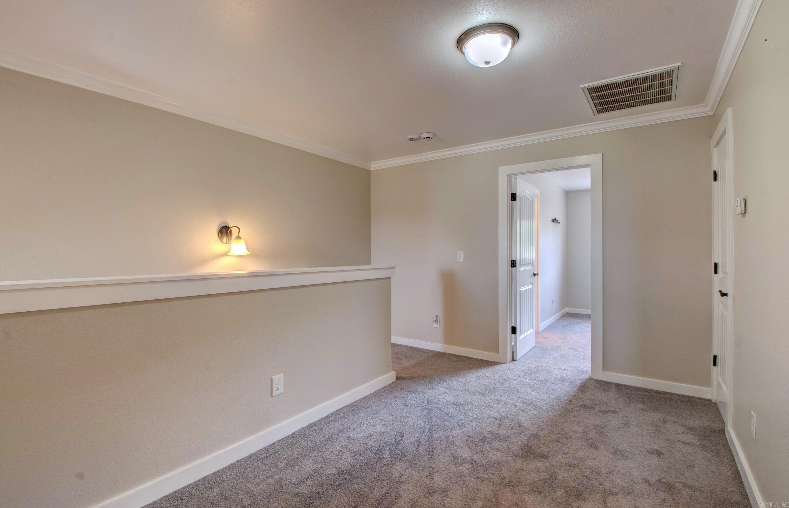 106 Venezia Ln
