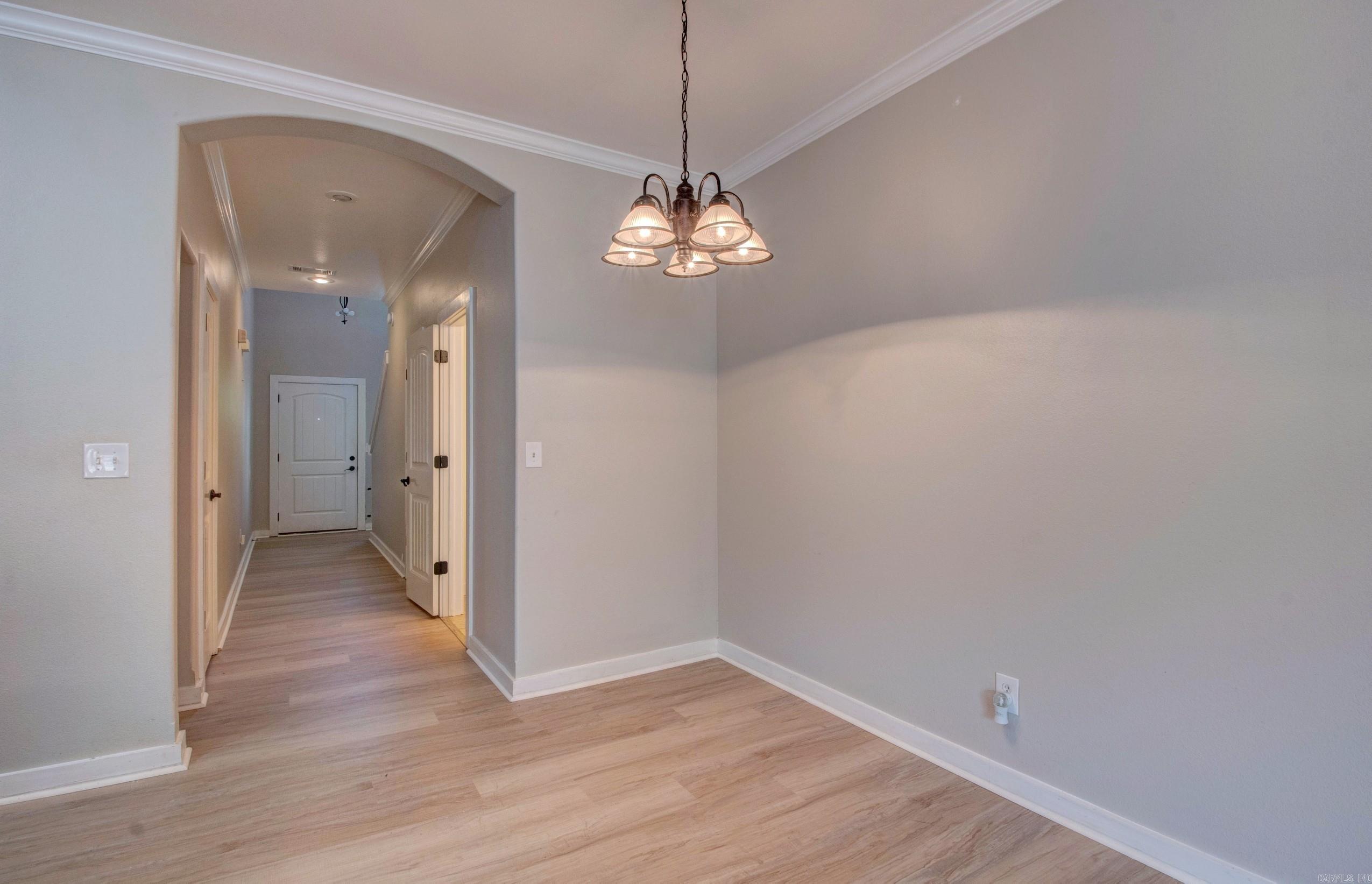 106 Venezia Ln