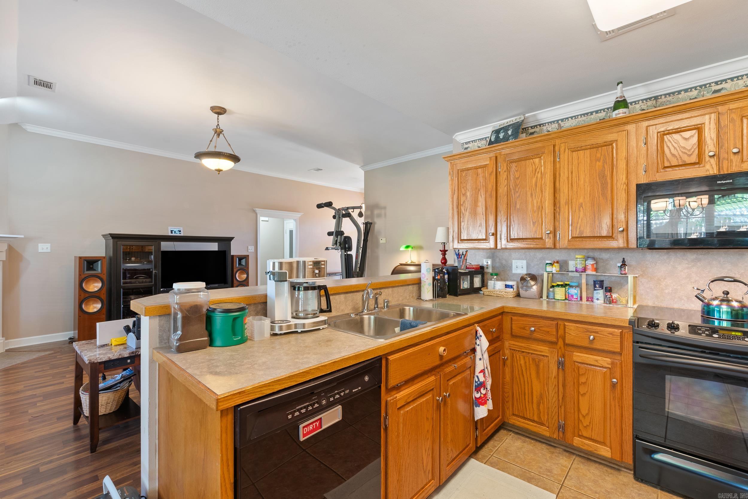 3015 Longmeadow Drive
