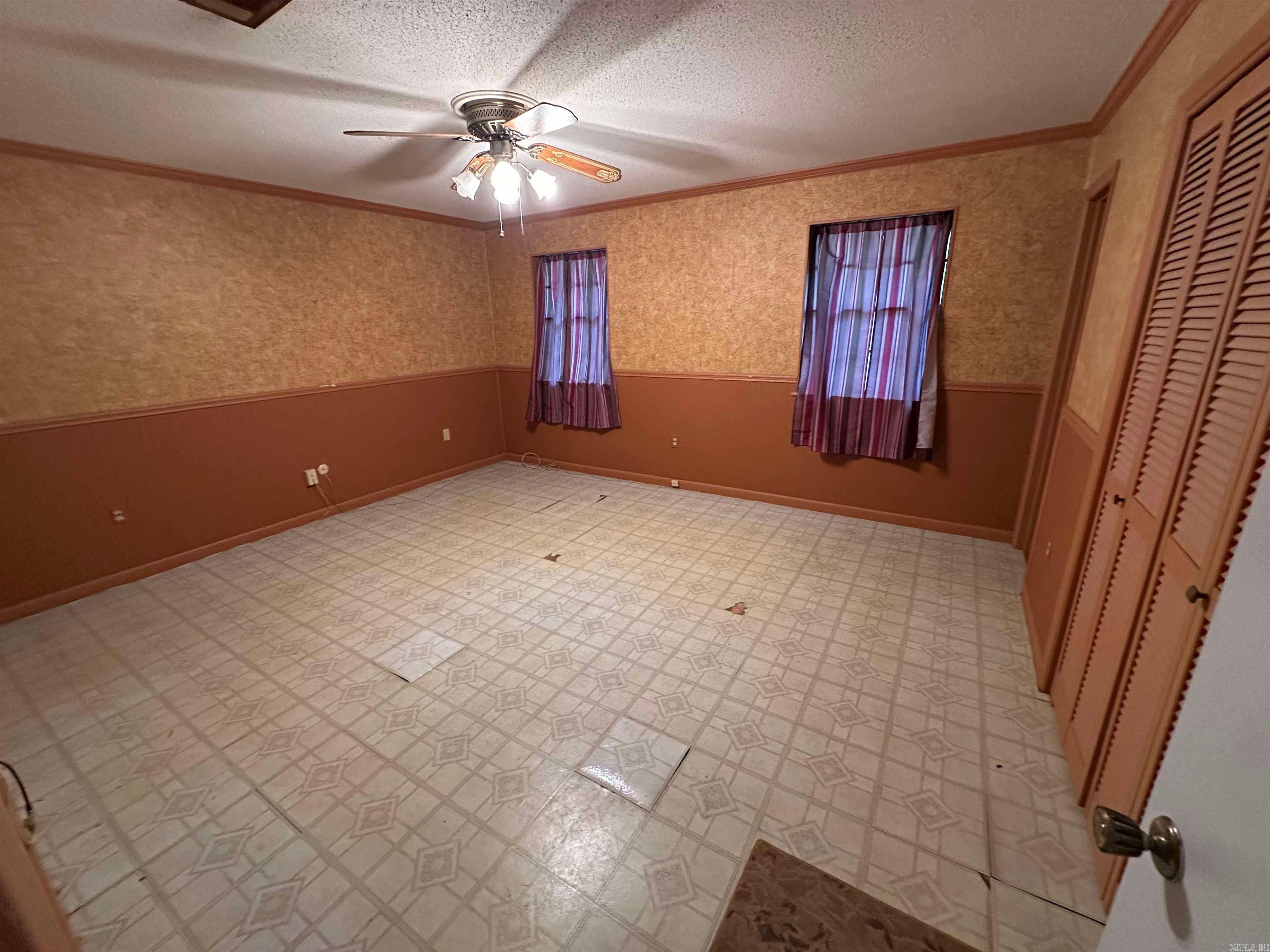 809 Emerald Gardens Drive