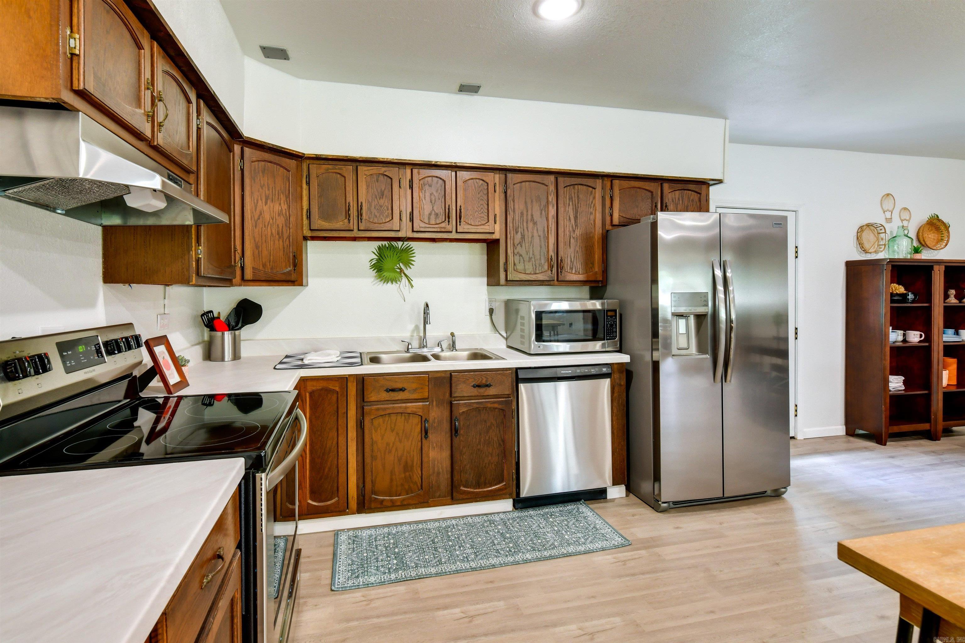 605 Parkview
