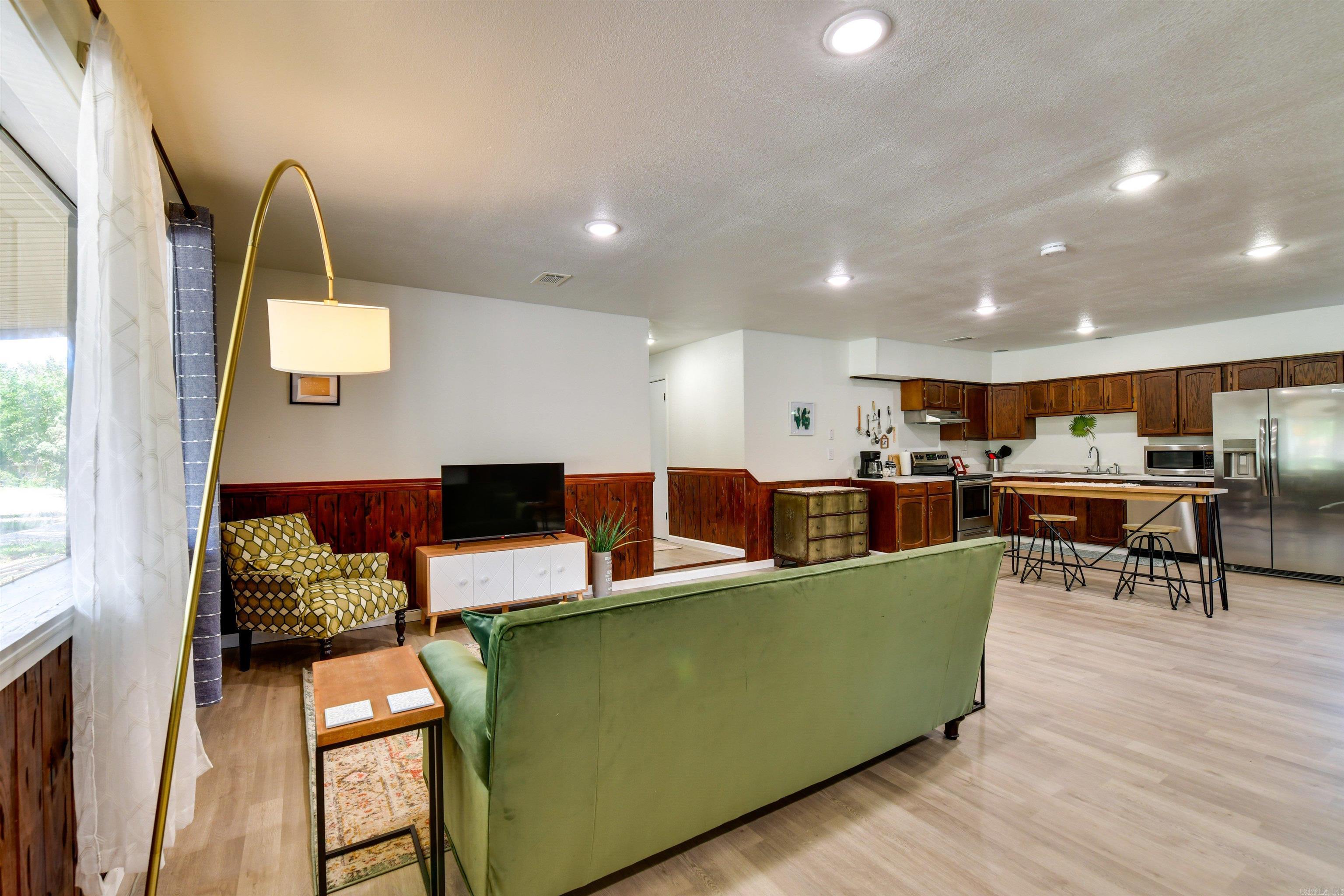 605 Parkview