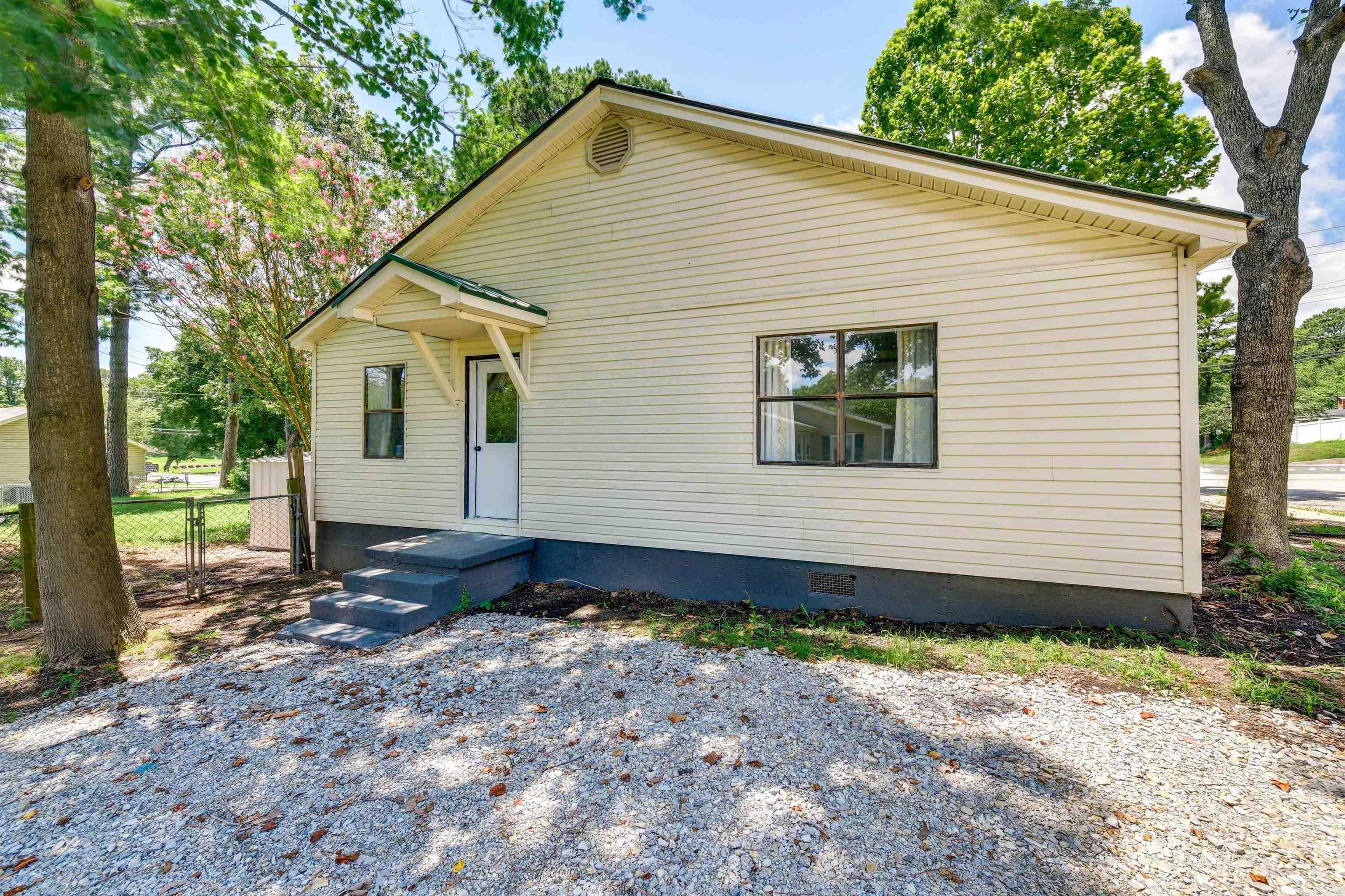 605 Parkview