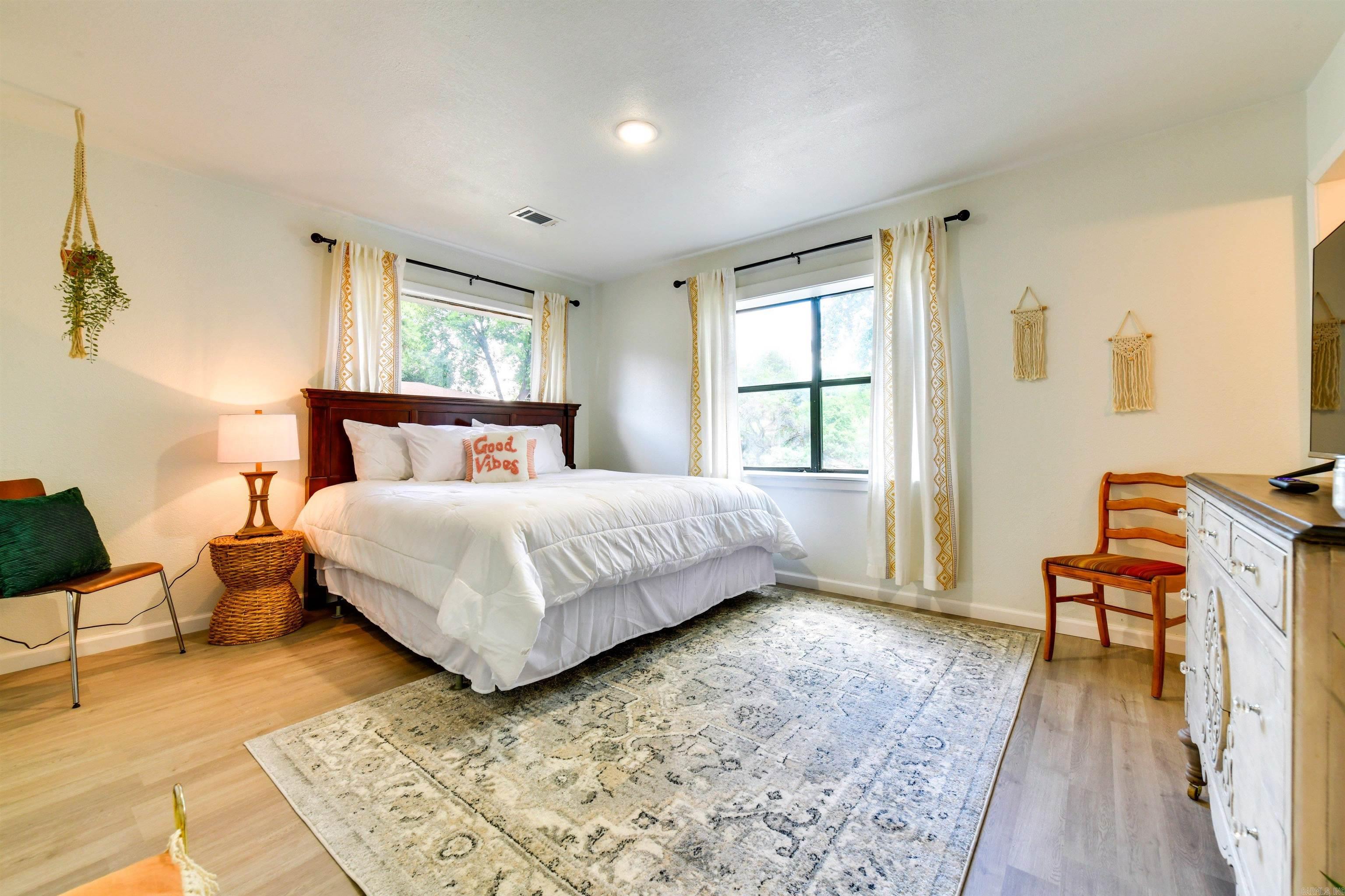 605 Parkview