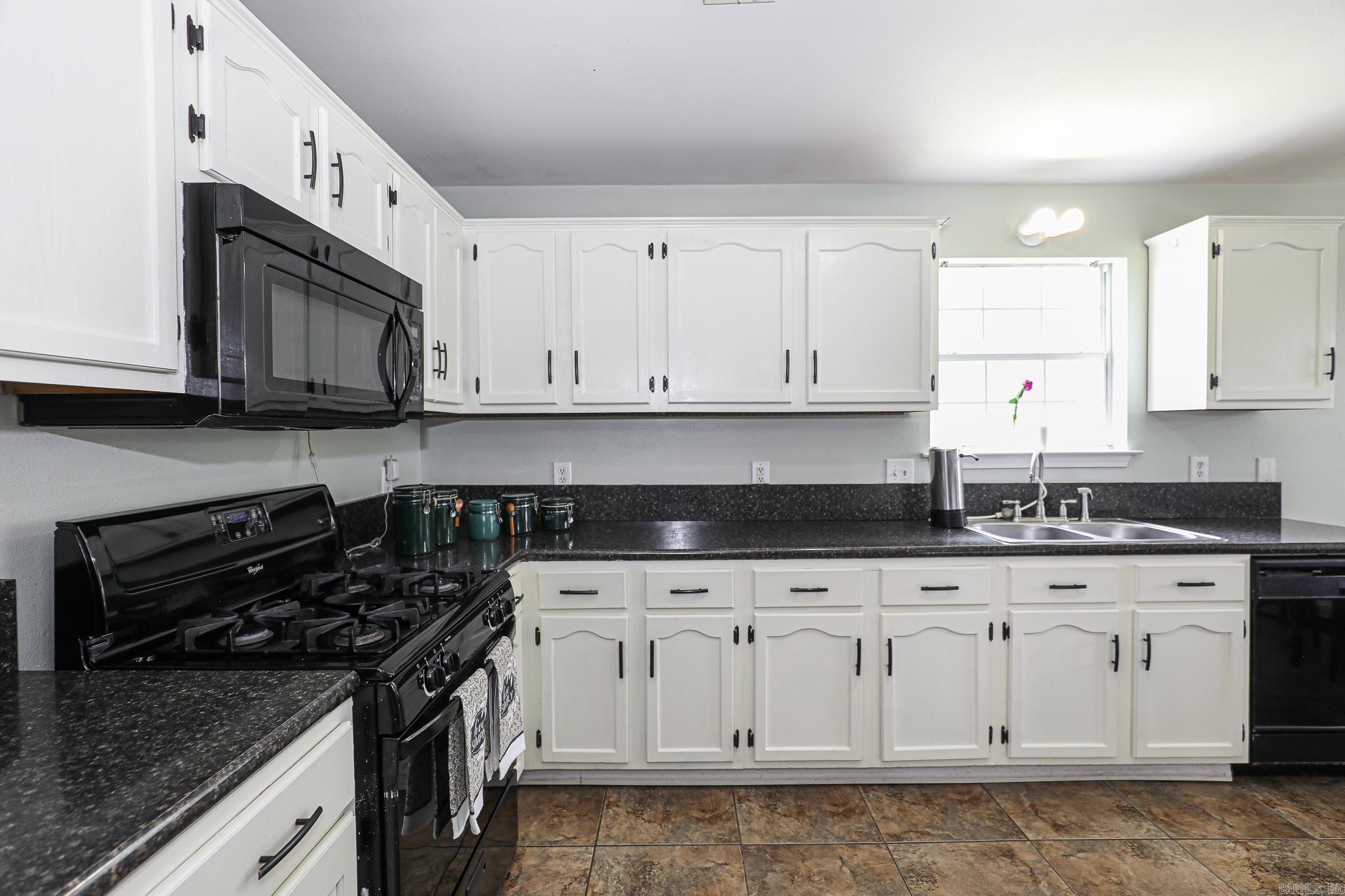 2203 Cedar Ridge Drive