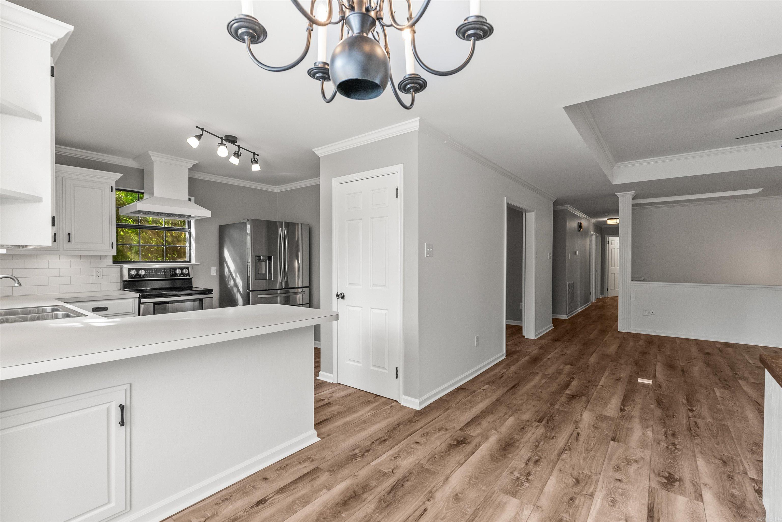 2102 Peach Tree Drive