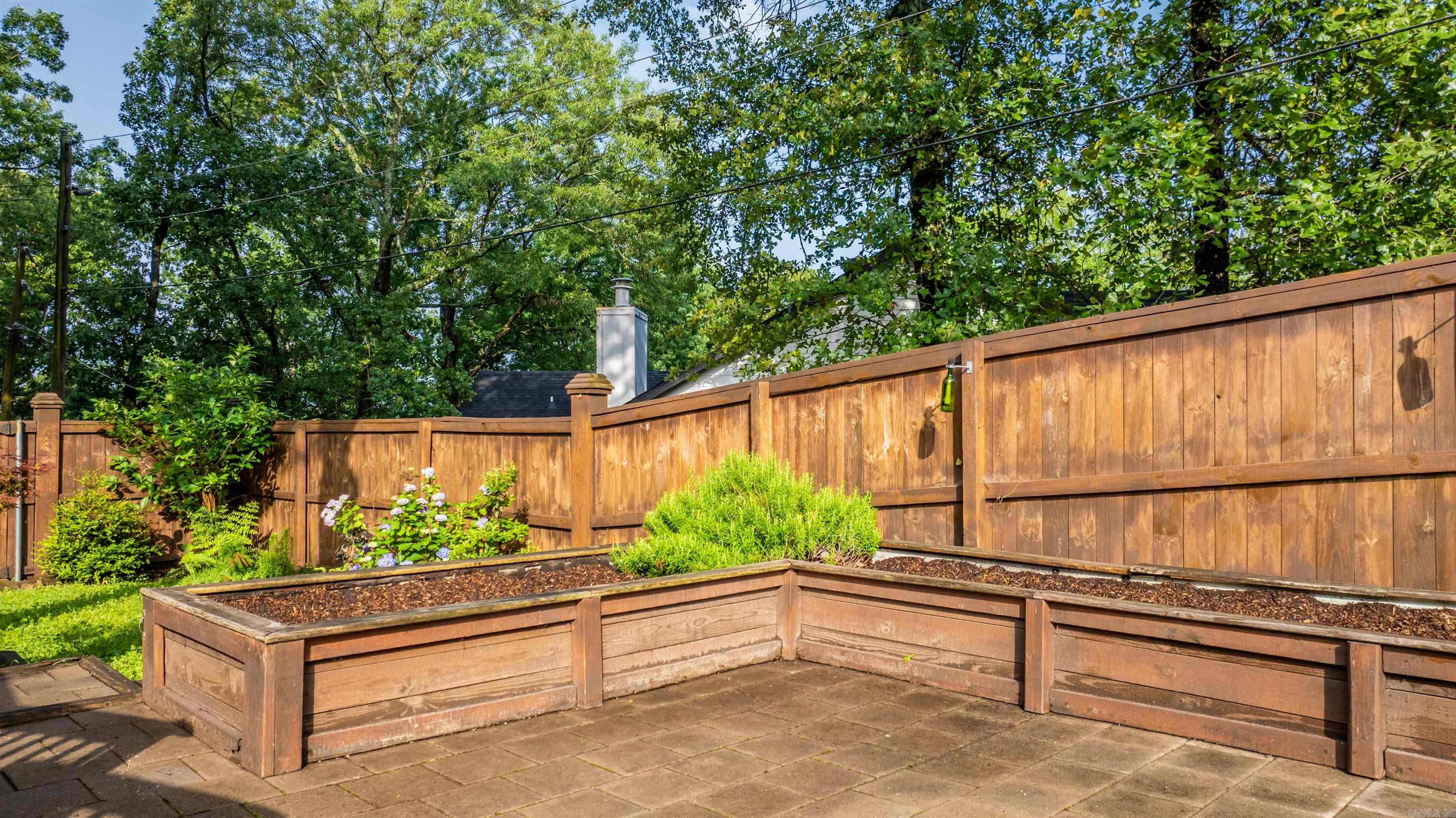 2102 Peach Tree Drive