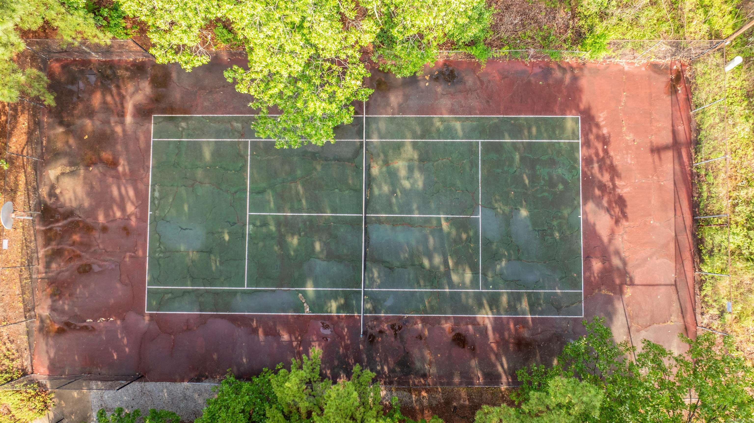 2102 Peach Tree Drive