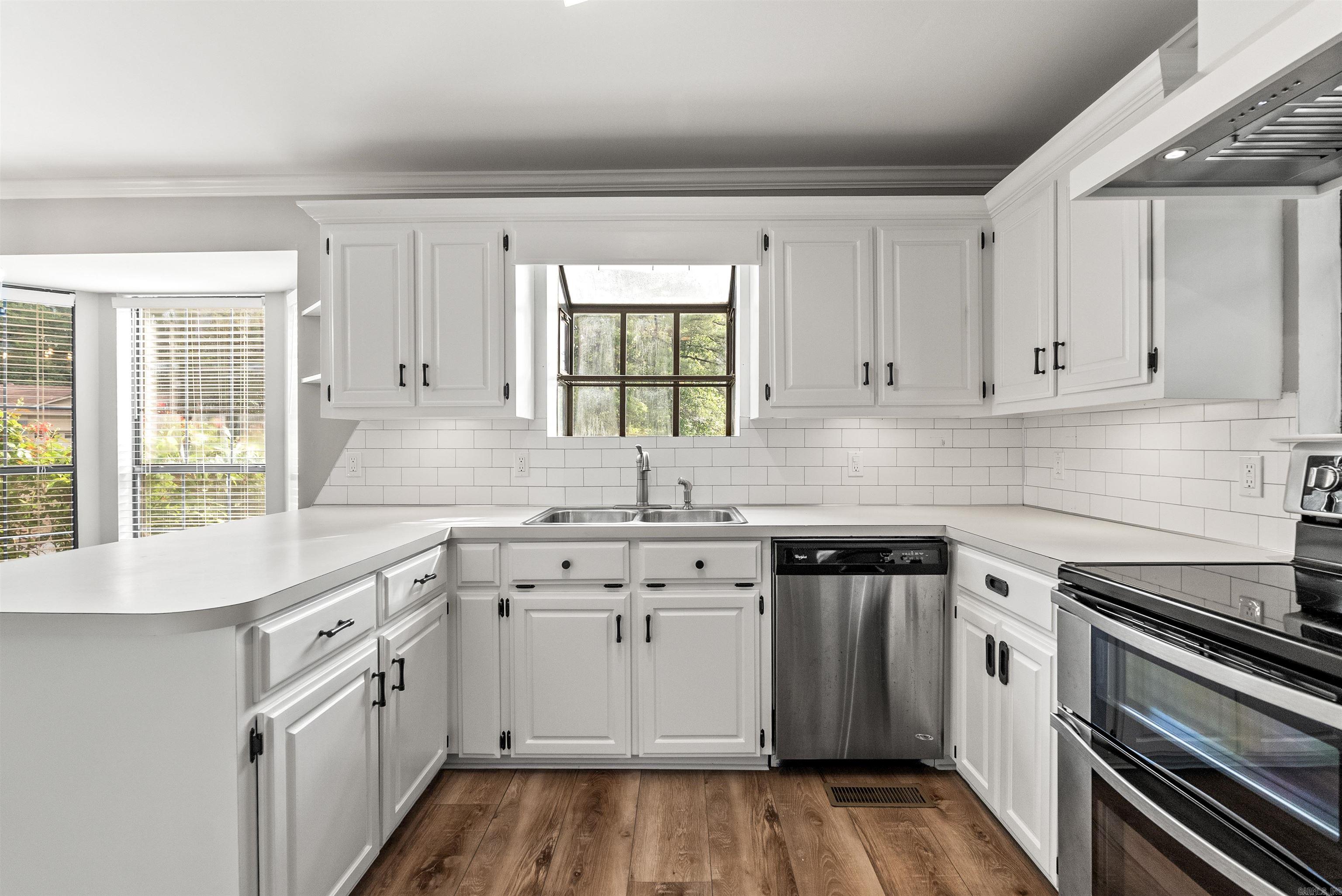 2102 Peach Tree Drive