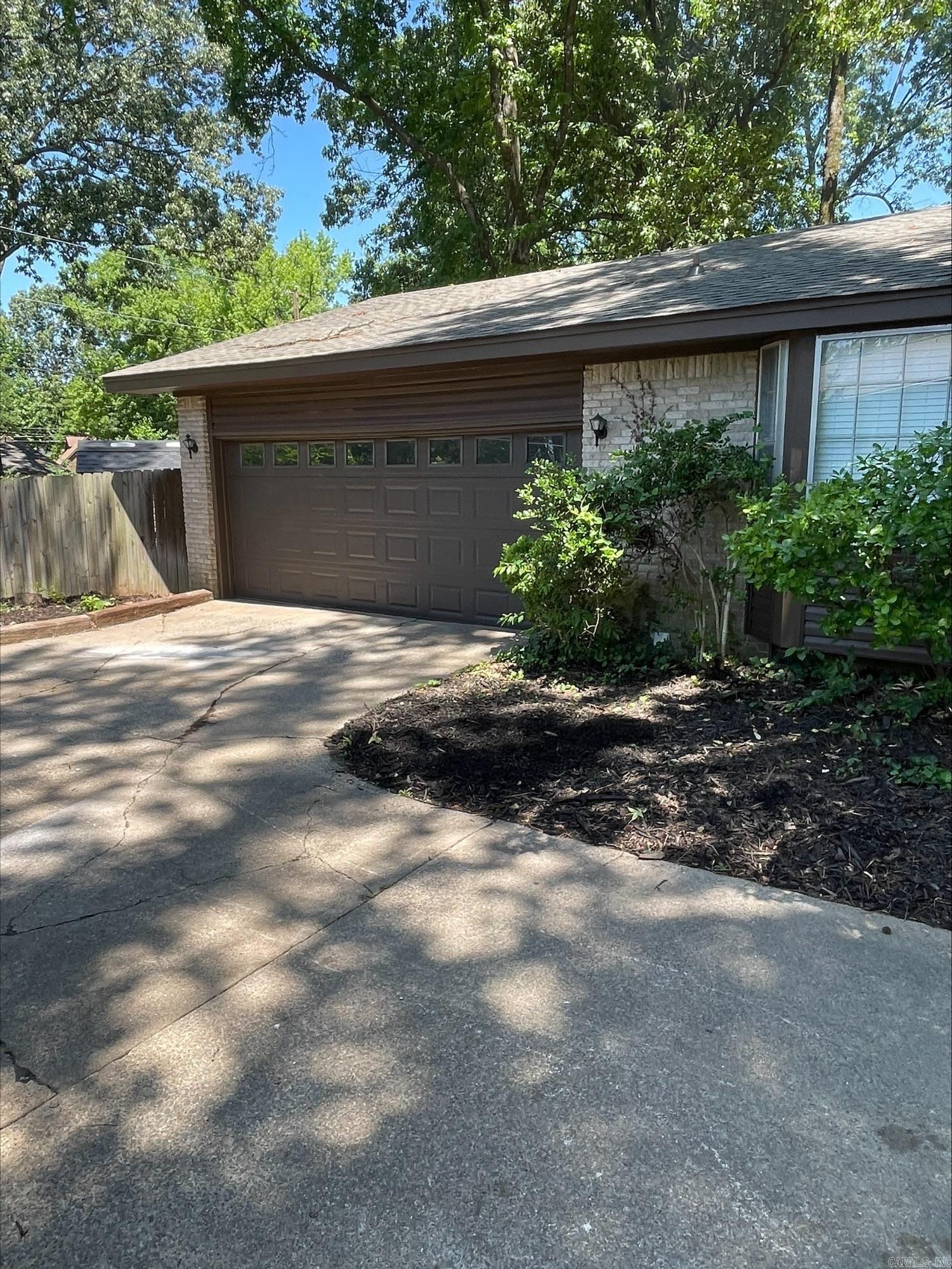 1210 N Jeff Davis St