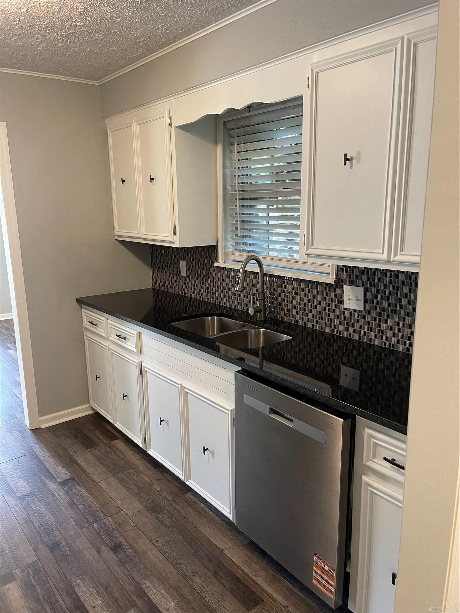 1210 N Jeff Davis St