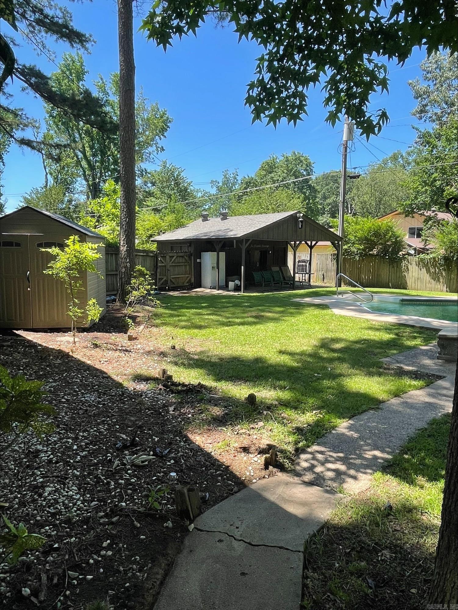 1210 N Jeff Davis St