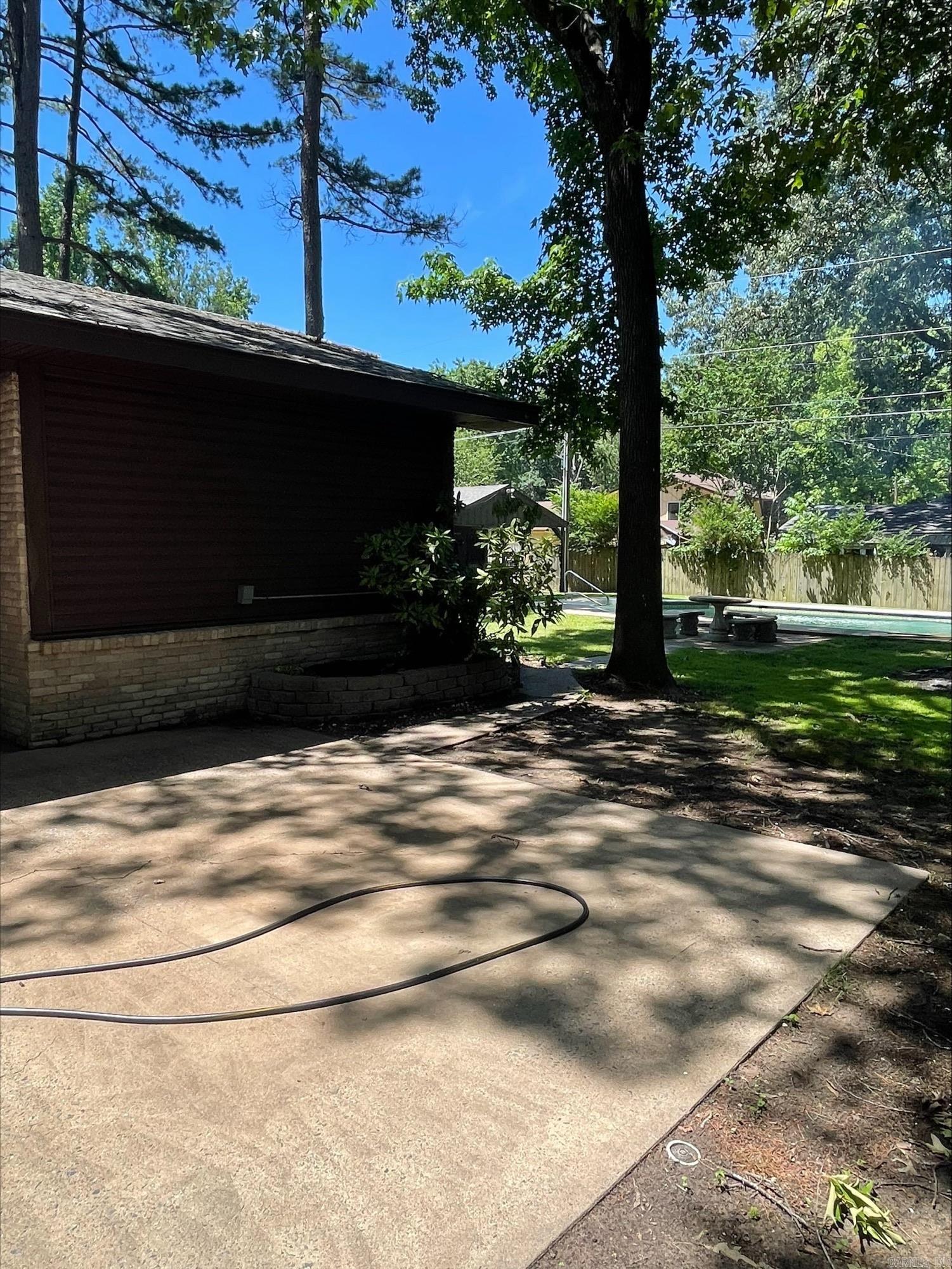 1210 N Jeff Davis St