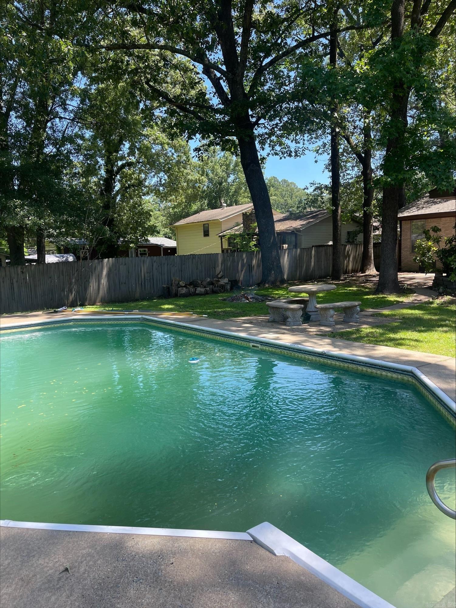 1210 N Jeff Davis St