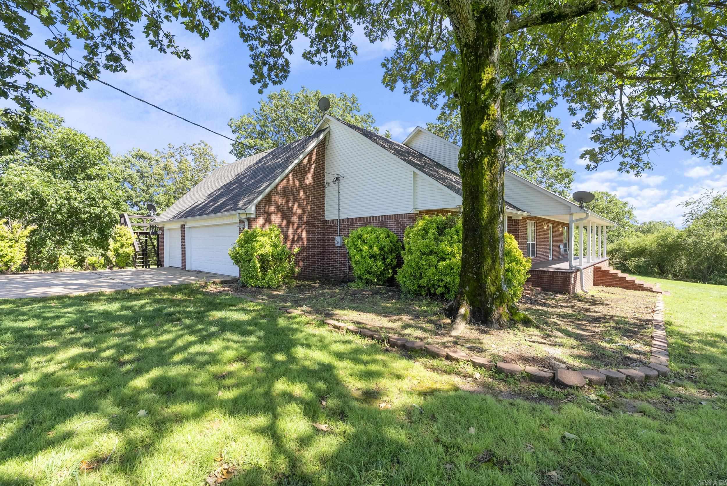 50 Merritt Trail