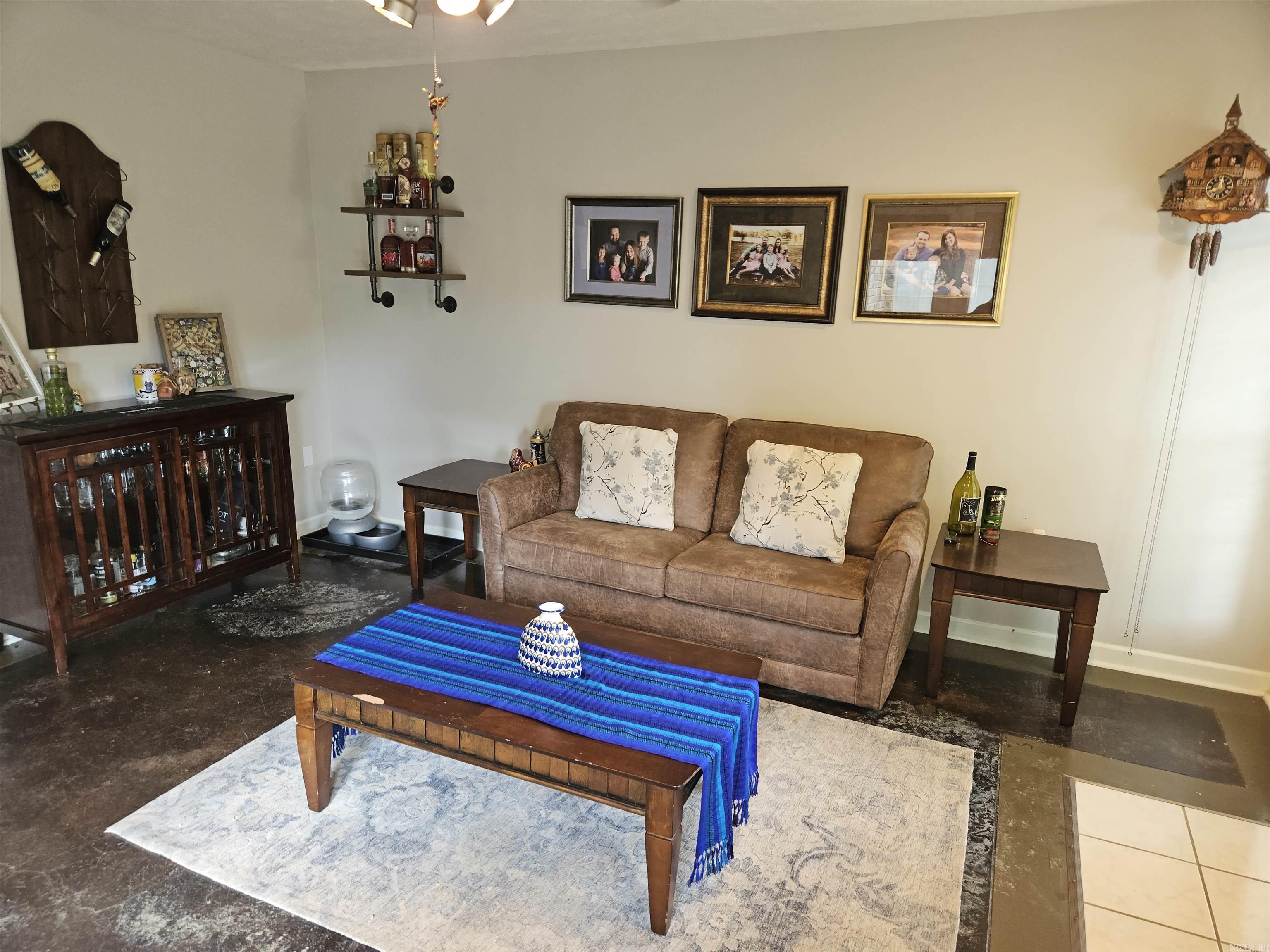 3005 Dallas Loop