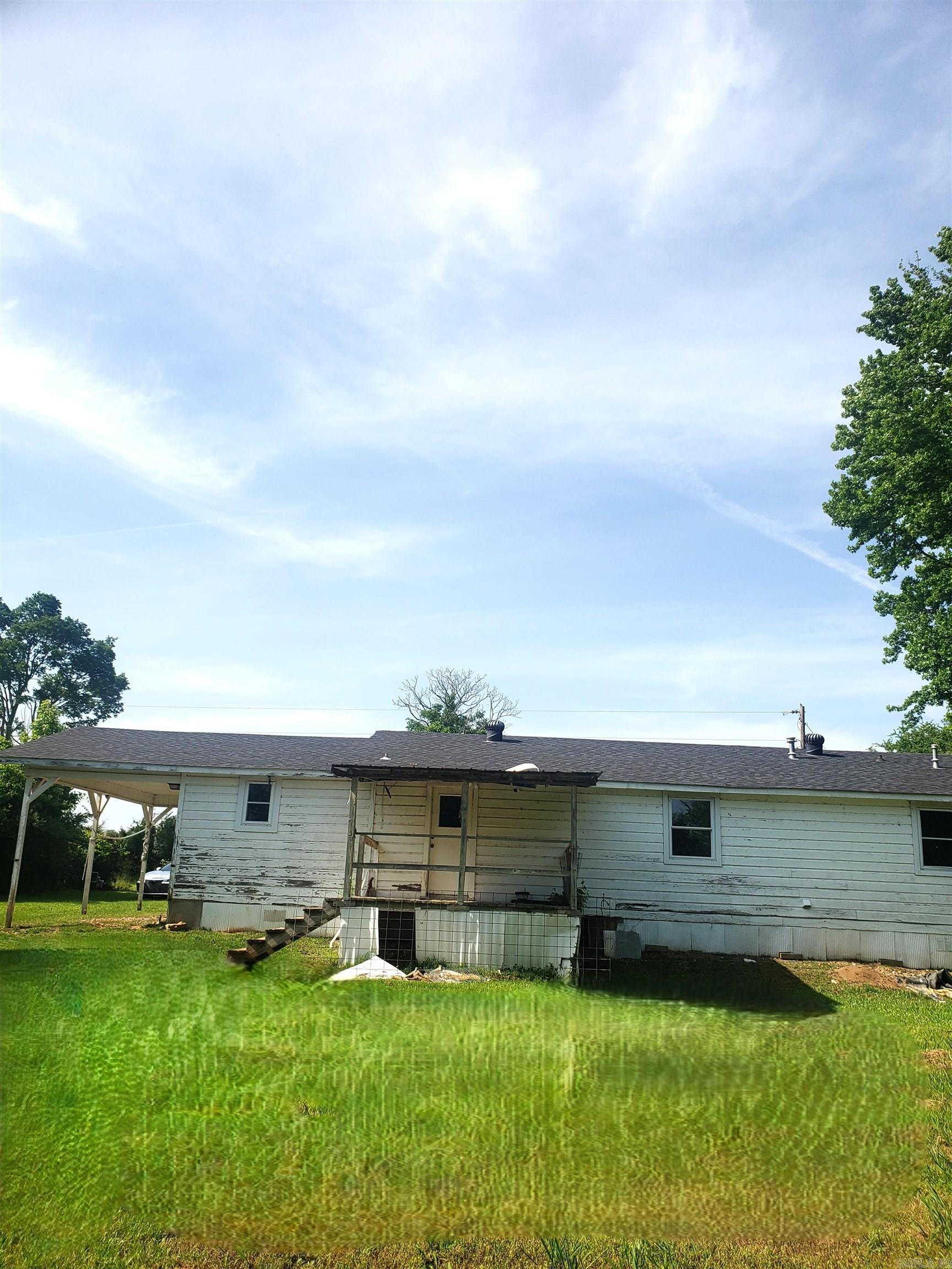 303 0ld Center Point Road