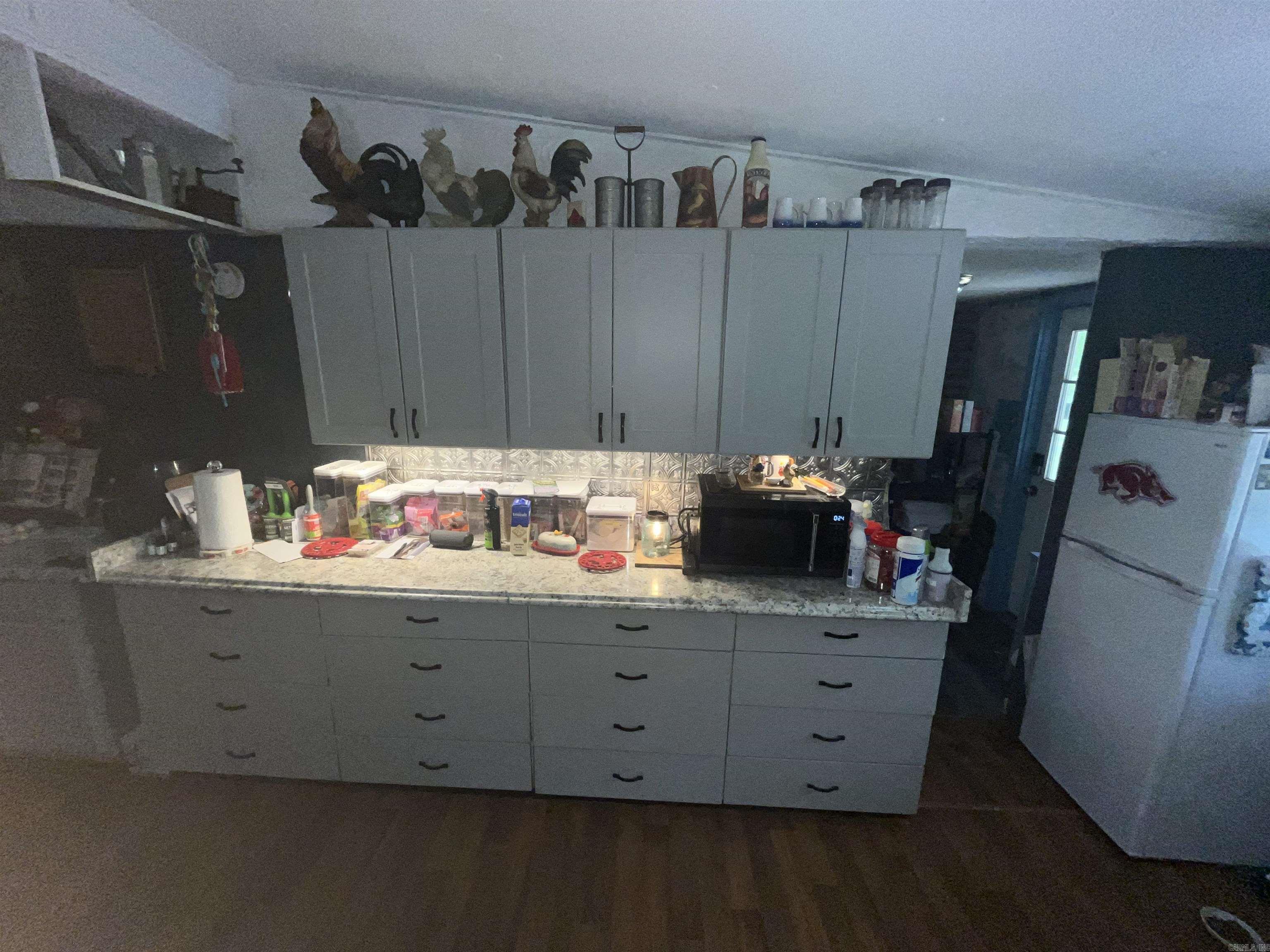 5617 5607 5611 Driskill Drive