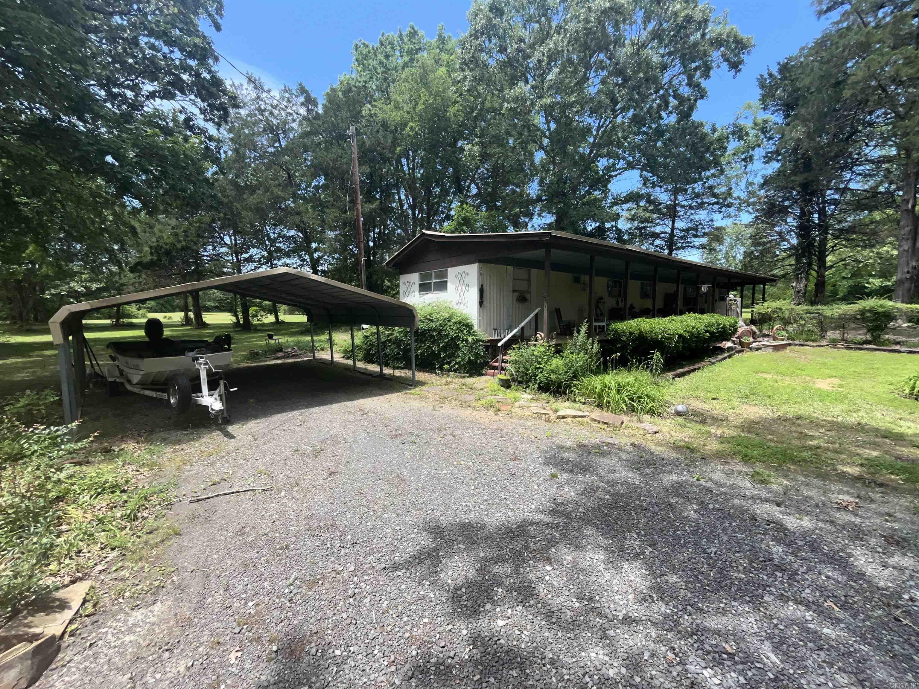 5617 5607 5611 Driskill Drive