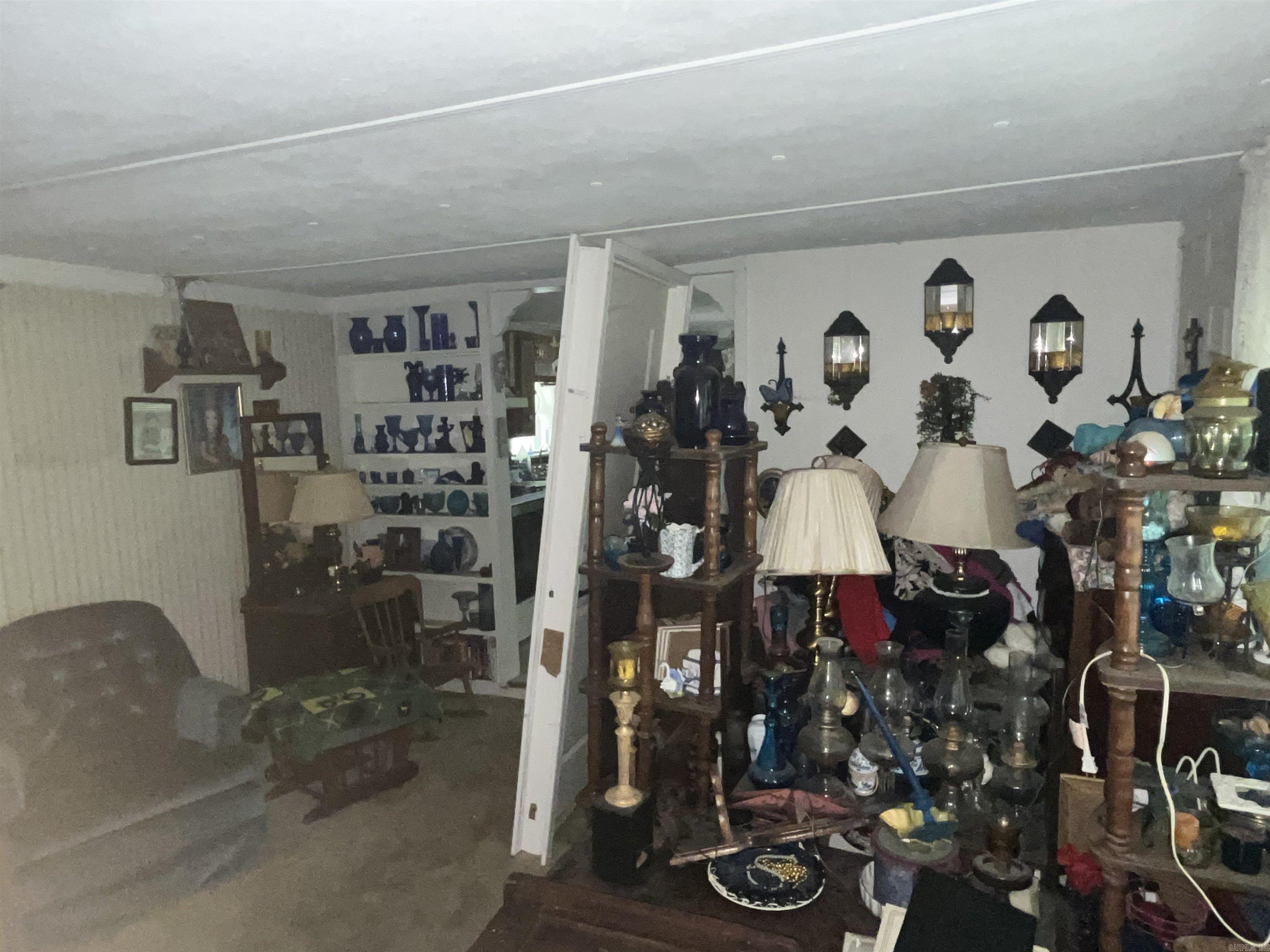 5617 5607 5611 Driskill Drive