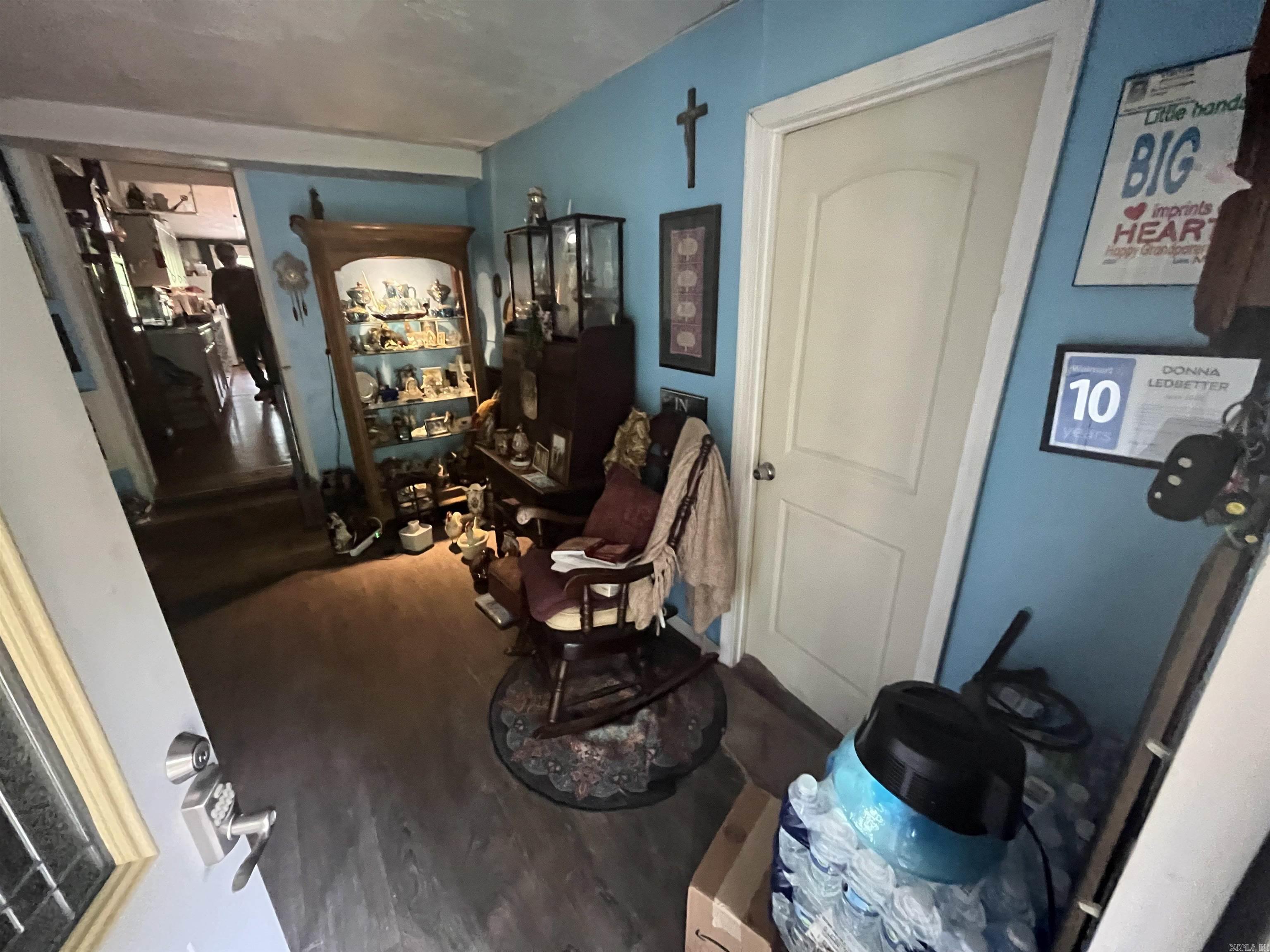 5617 5607 5611 Driskill Drive