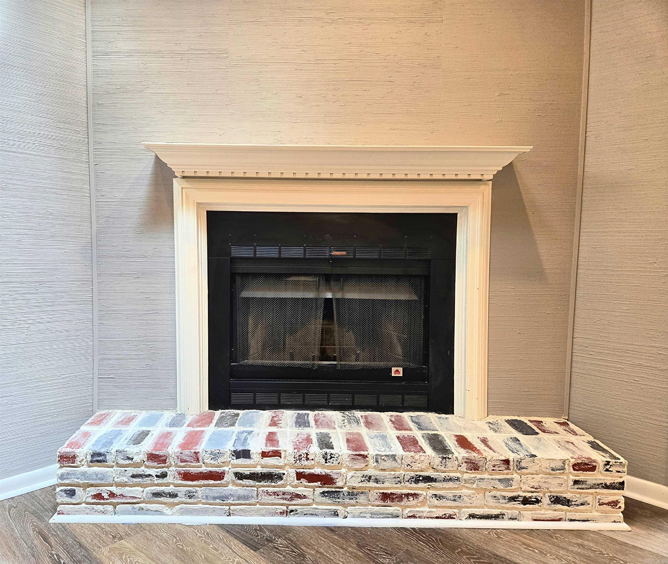 2715 Greenbriar Dr Apt B