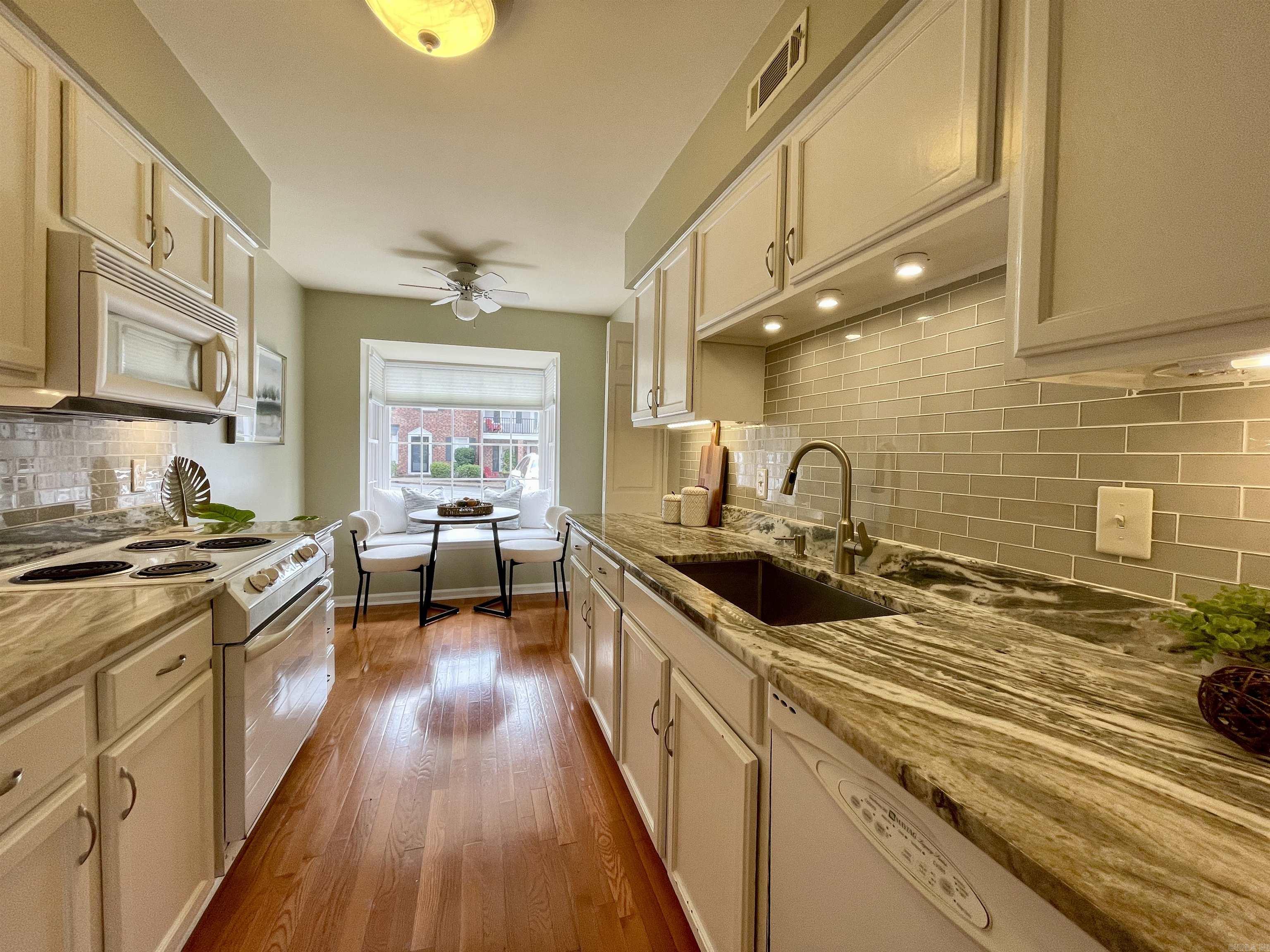2200 Andover Court Unit: 403