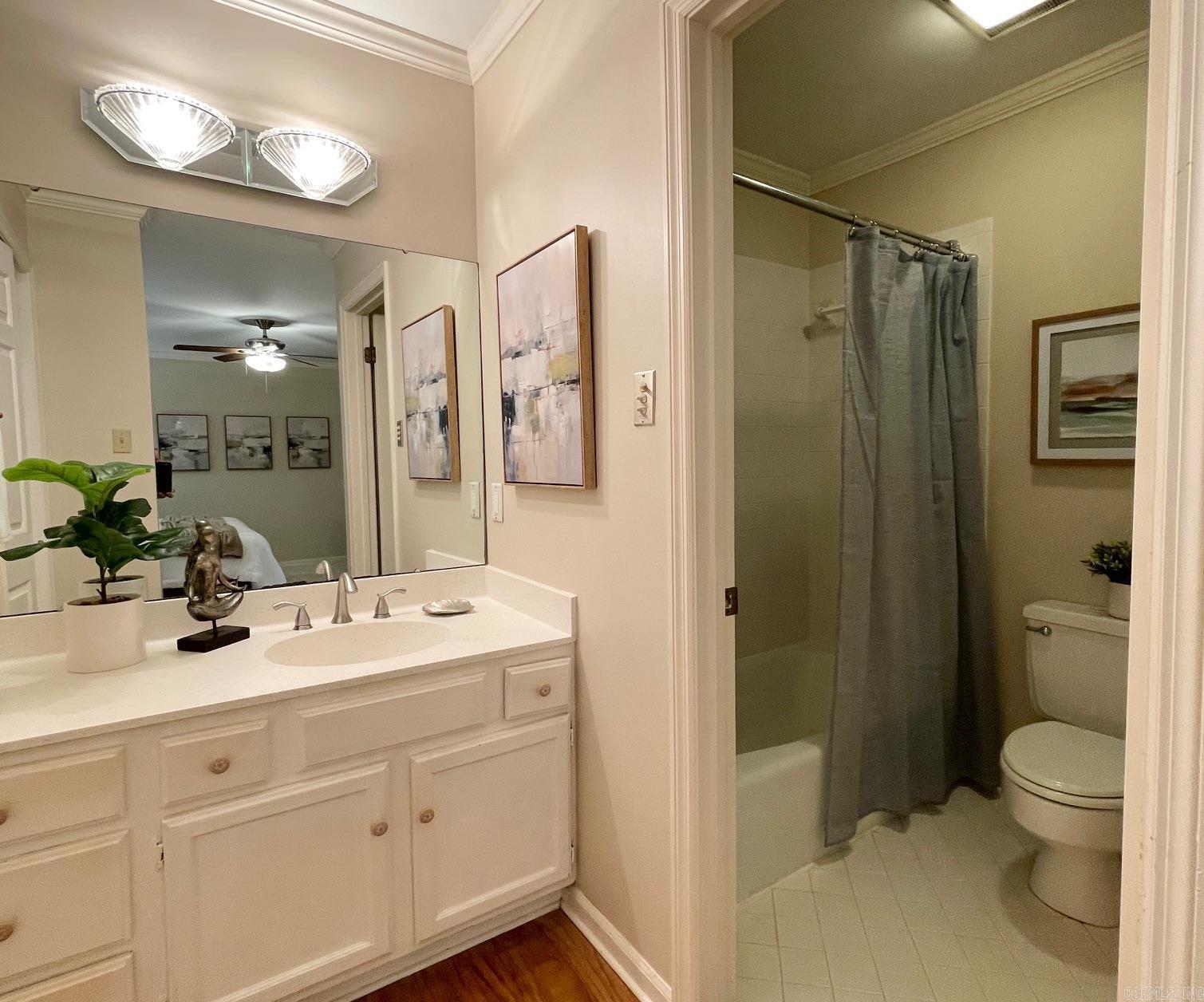 2200 Andover Court Unit: 403