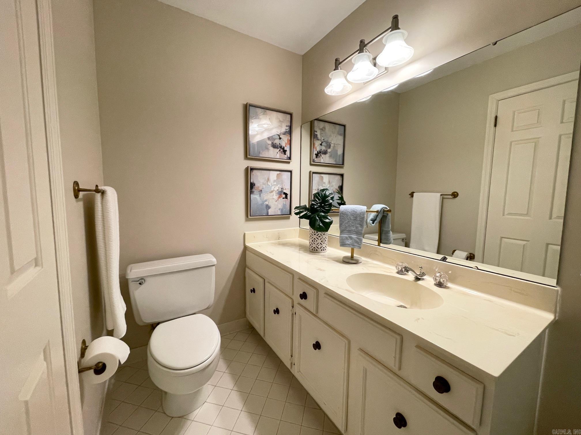 2200 Andover Court Unit: 403